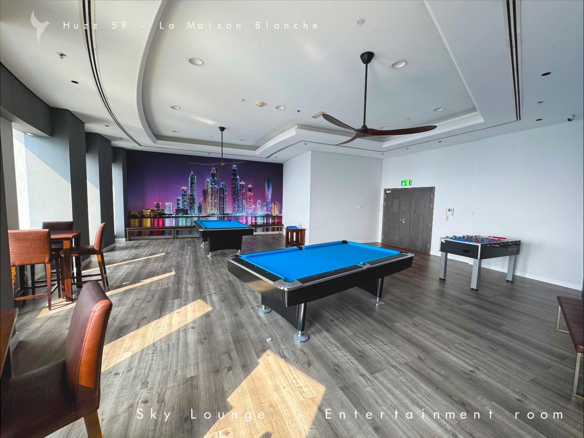 Apartment Huzz 59 - La Maison Blanche Dubai