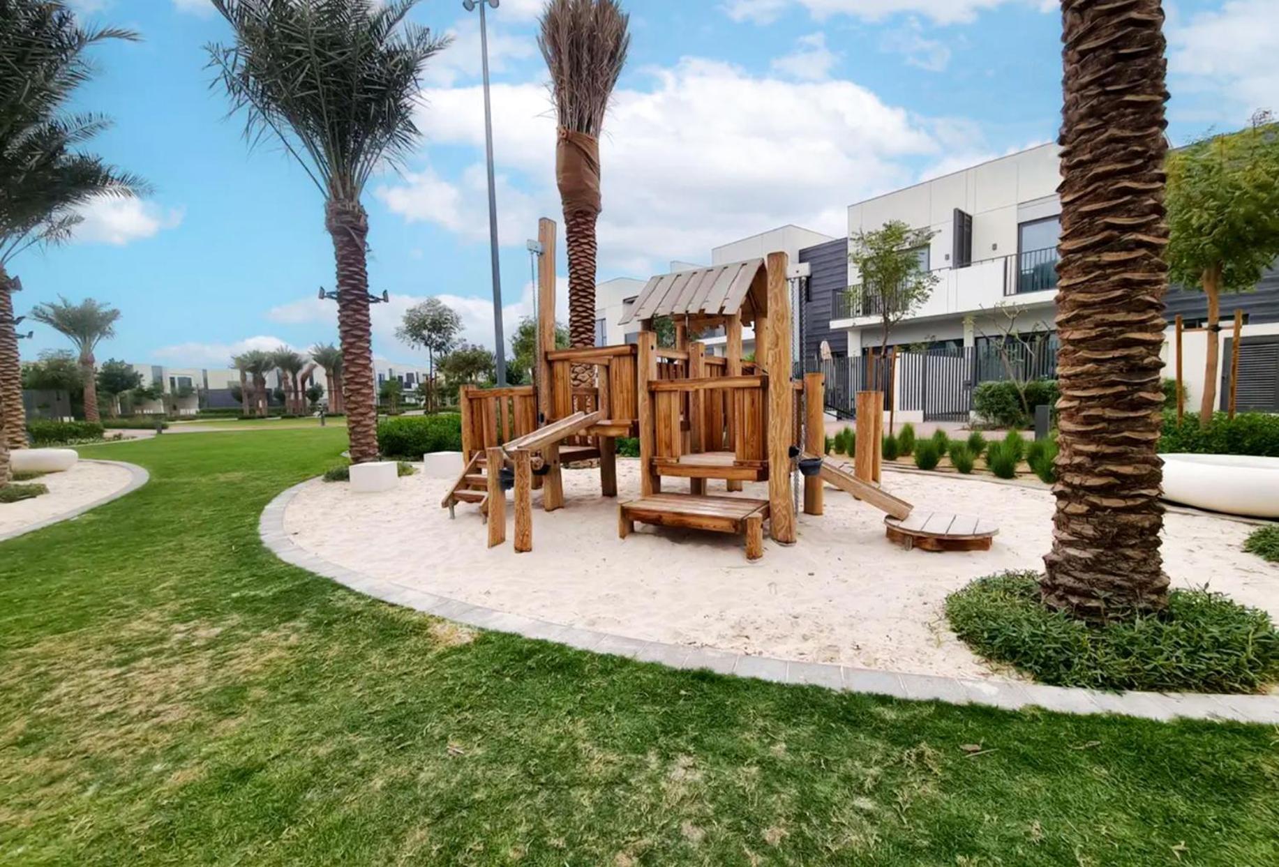 Apartment Dream Emaar *