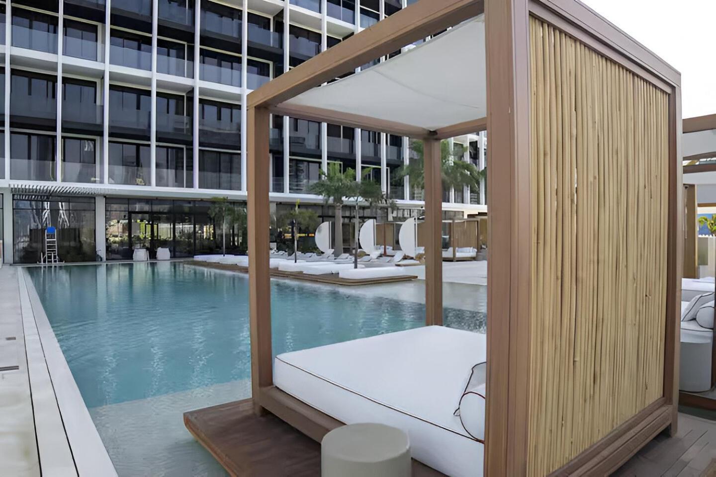 Luxury 1br With Pool And Gym At Upside Living Business Bay *