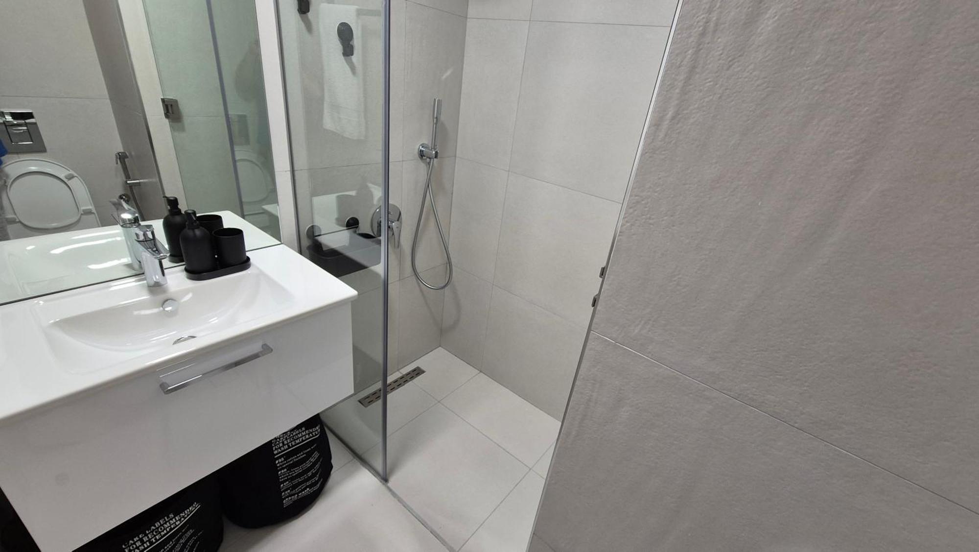 Deluxe - Stylish & Cosy In Luma22 * Dubai