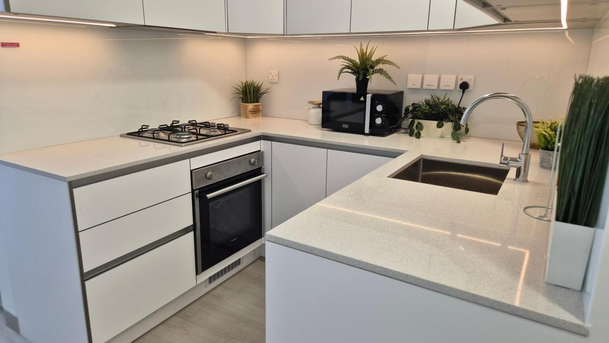 Deluxe - Stylish & Cosy In Luma22