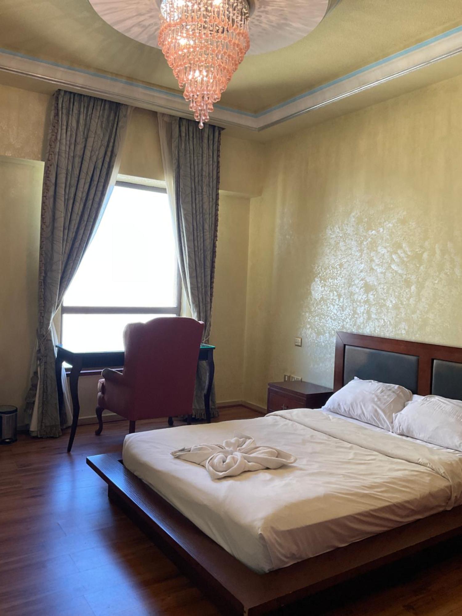 Homestay Private In Coliving In Jbr Sadaf 8