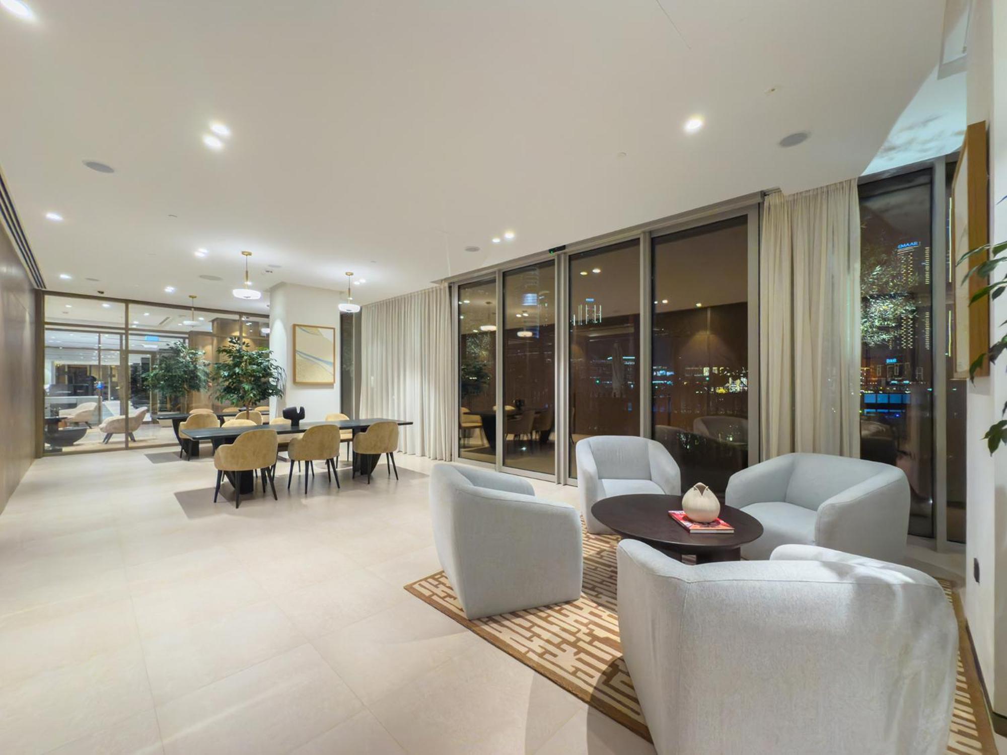 Skyline Majesty - Luxury Living With Full Burj Khalifa & Fountain Views - 1703 Apartment