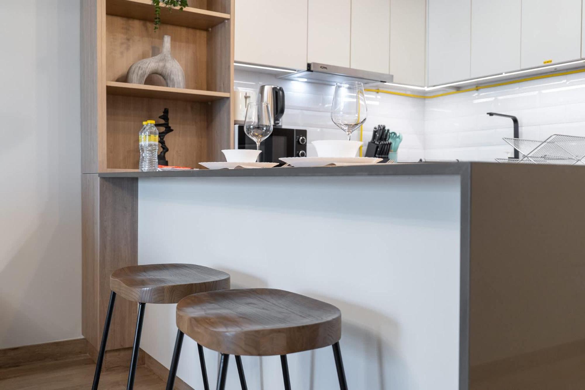 Apartment Bright & Airy Perfect For 2 In Jvc *