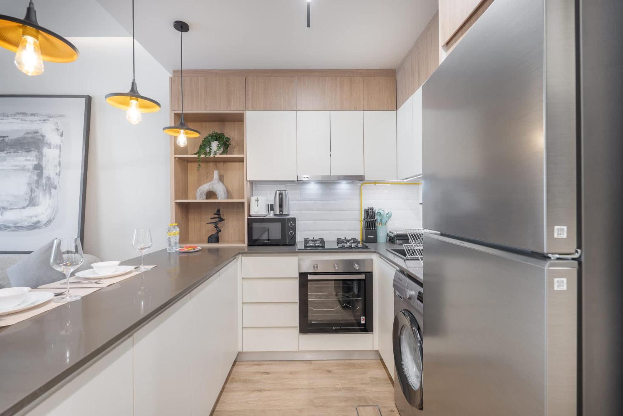 Bright & Airy Perfect For 2 In Jvc *