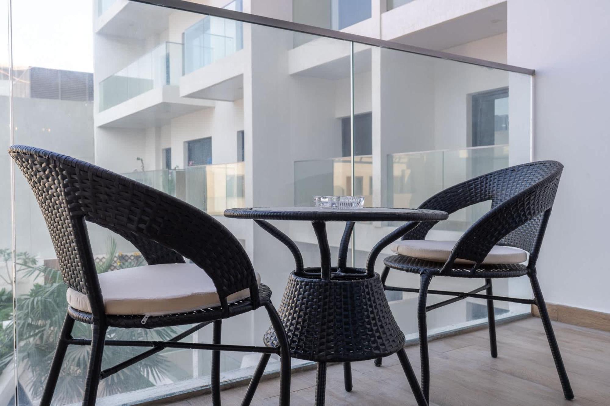 Bright & Airy Perfect For 2 In Jvc * Dubai
