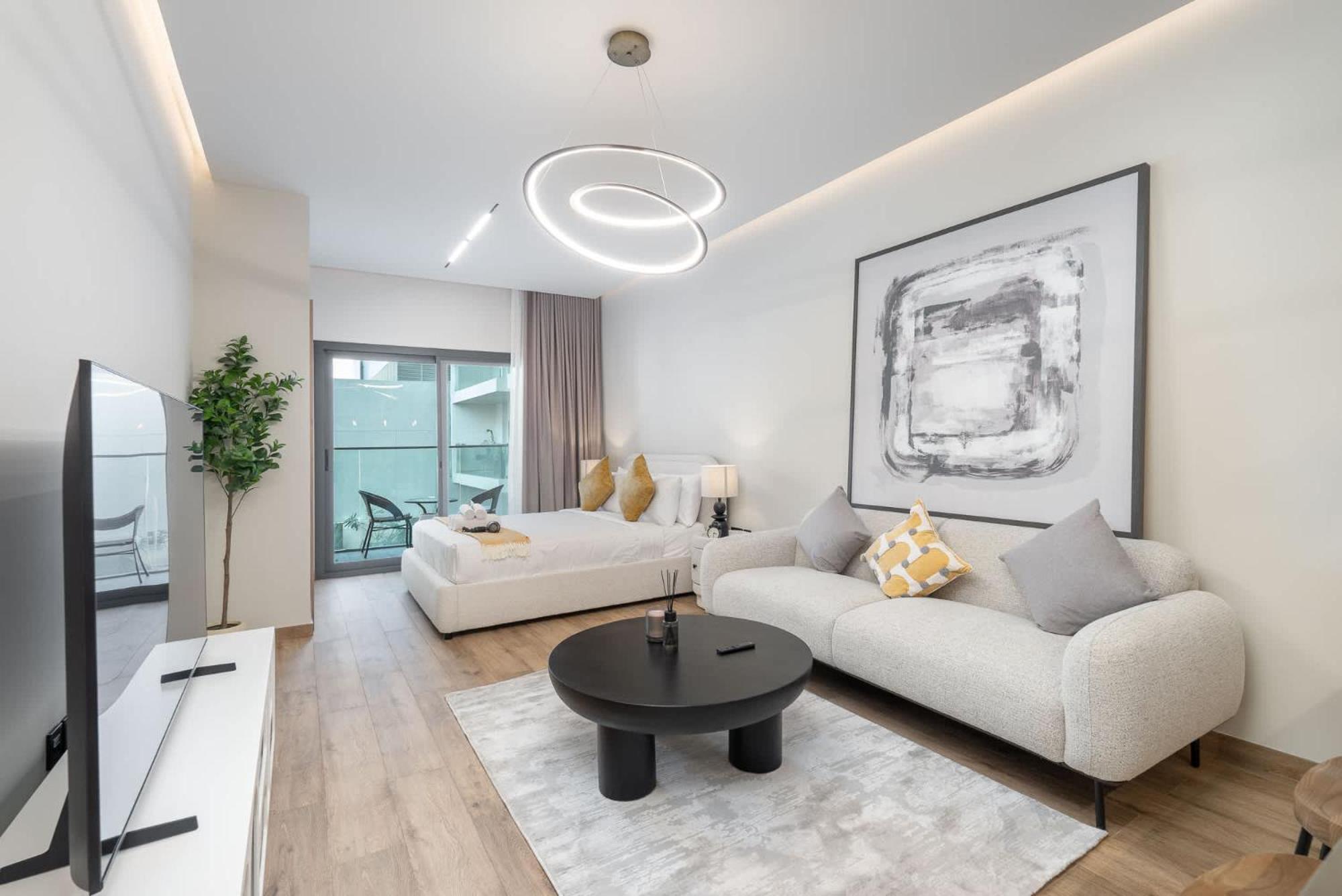 Bright & Airy Perfect For 2 In Jvc * Dubai