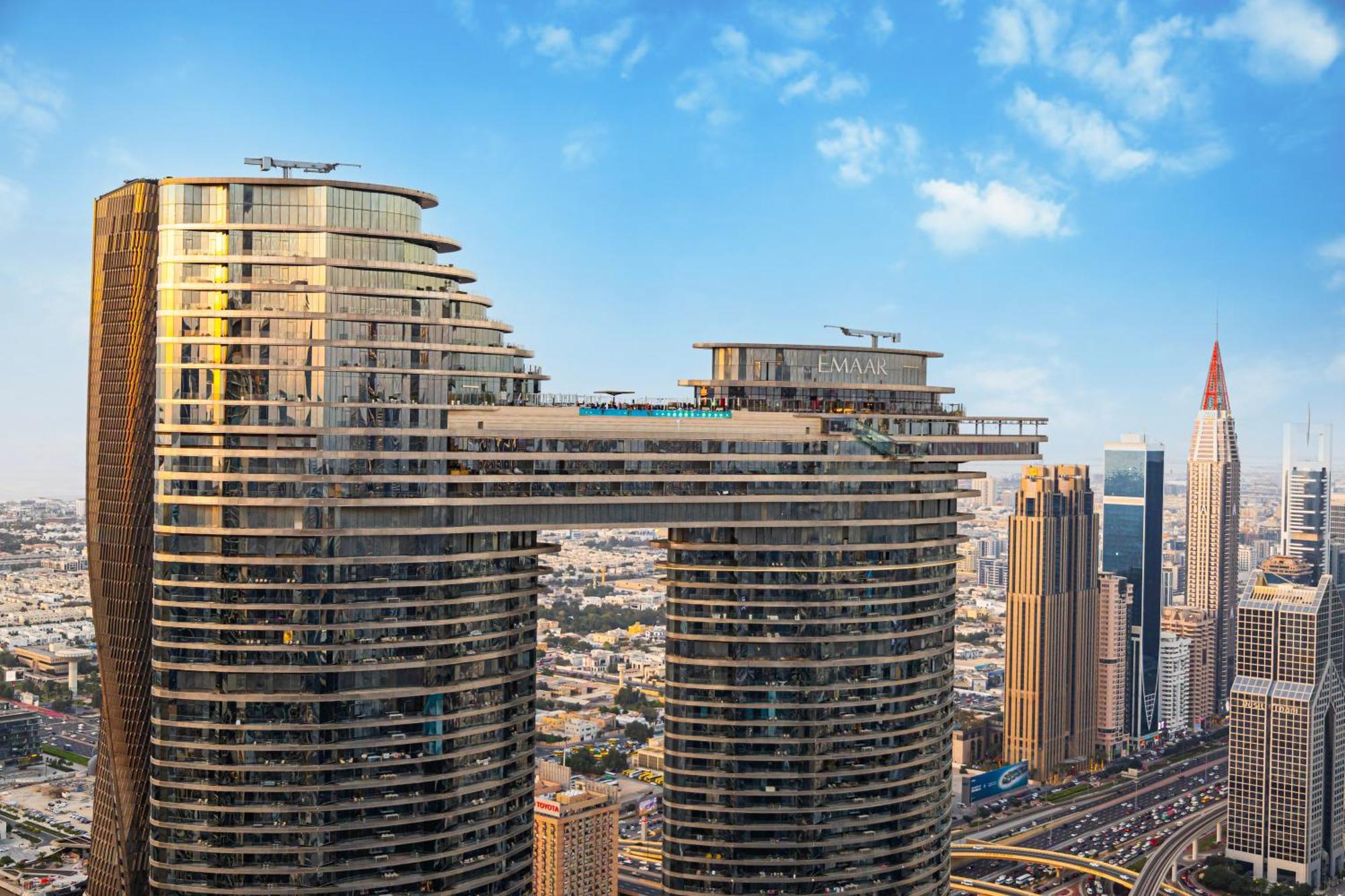 Luxury 2 Bedroom With Sky Line And Direct Mall Access At Burj Vista * Dubai