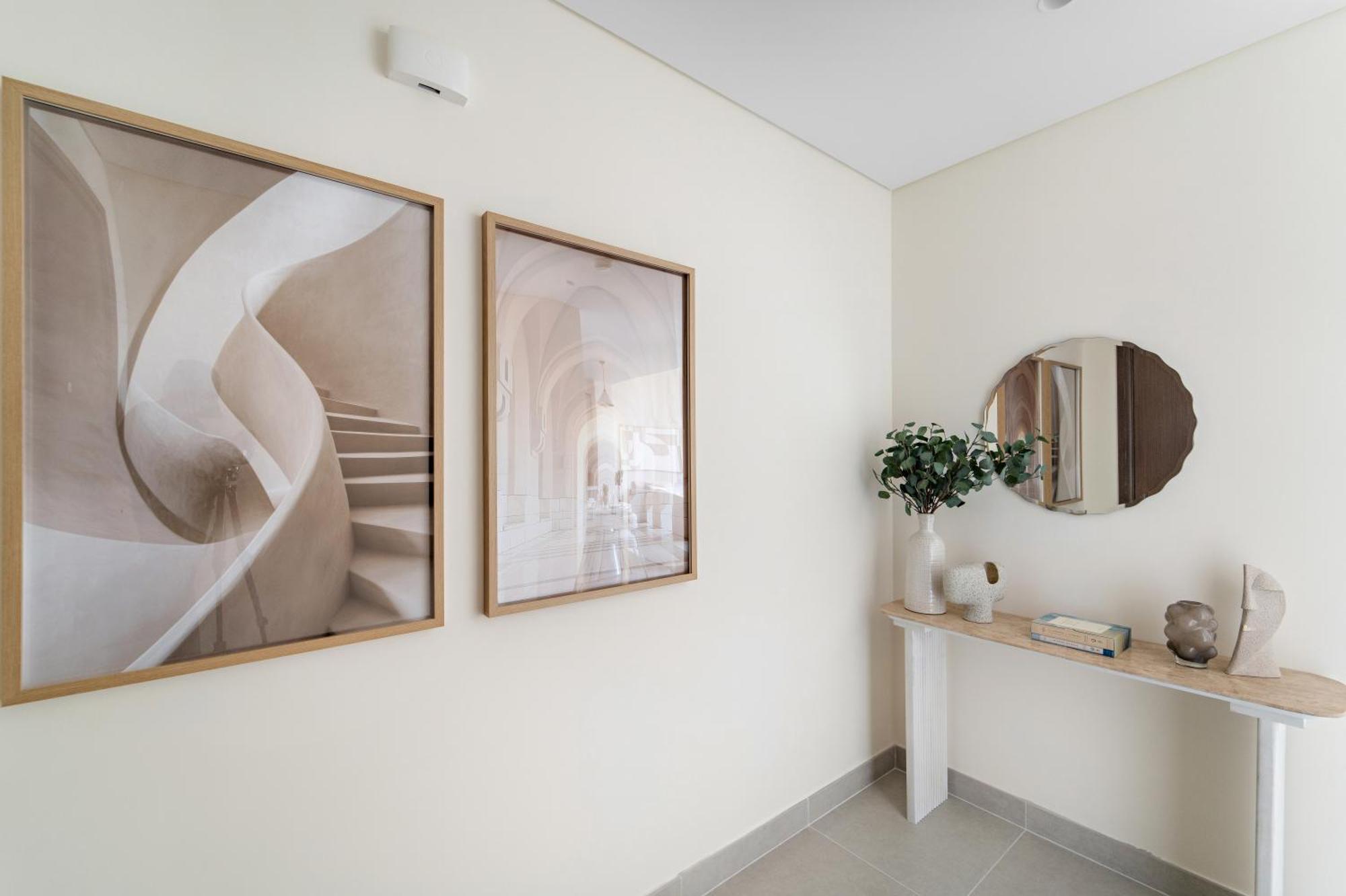 1br 2, Skyline View * Dubai