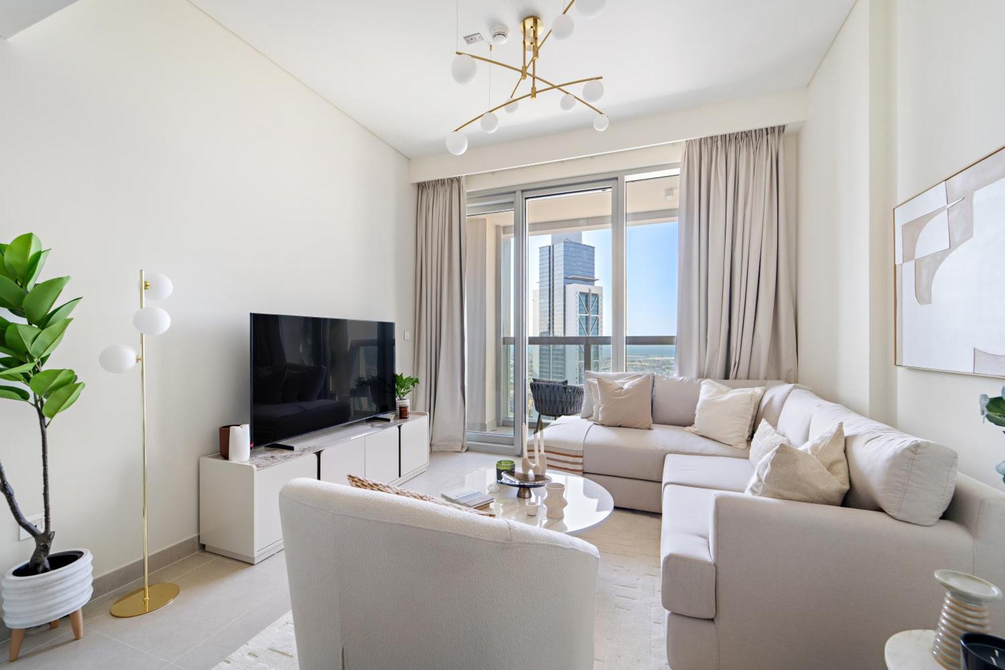 1br 2, Skyline View Apartment