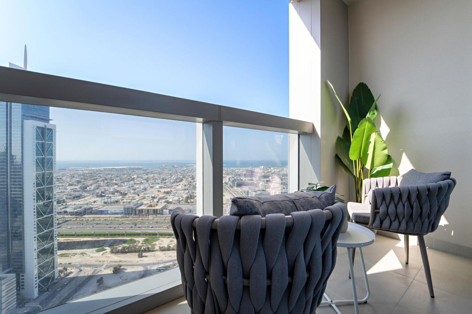 1br 2, Skyline View Apartment *