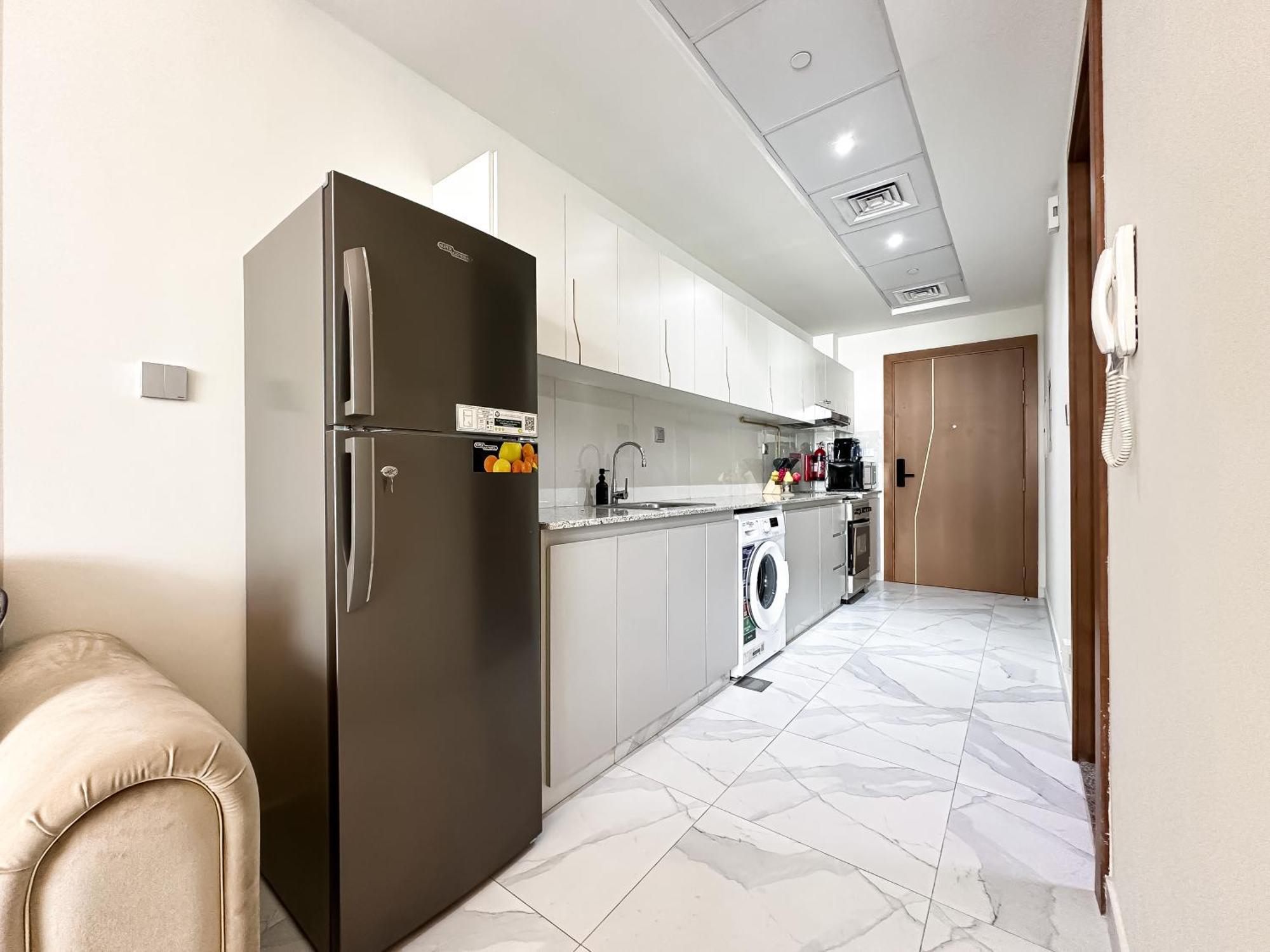 Trophy-amazing Canal Views Lux In Busbay Apartment