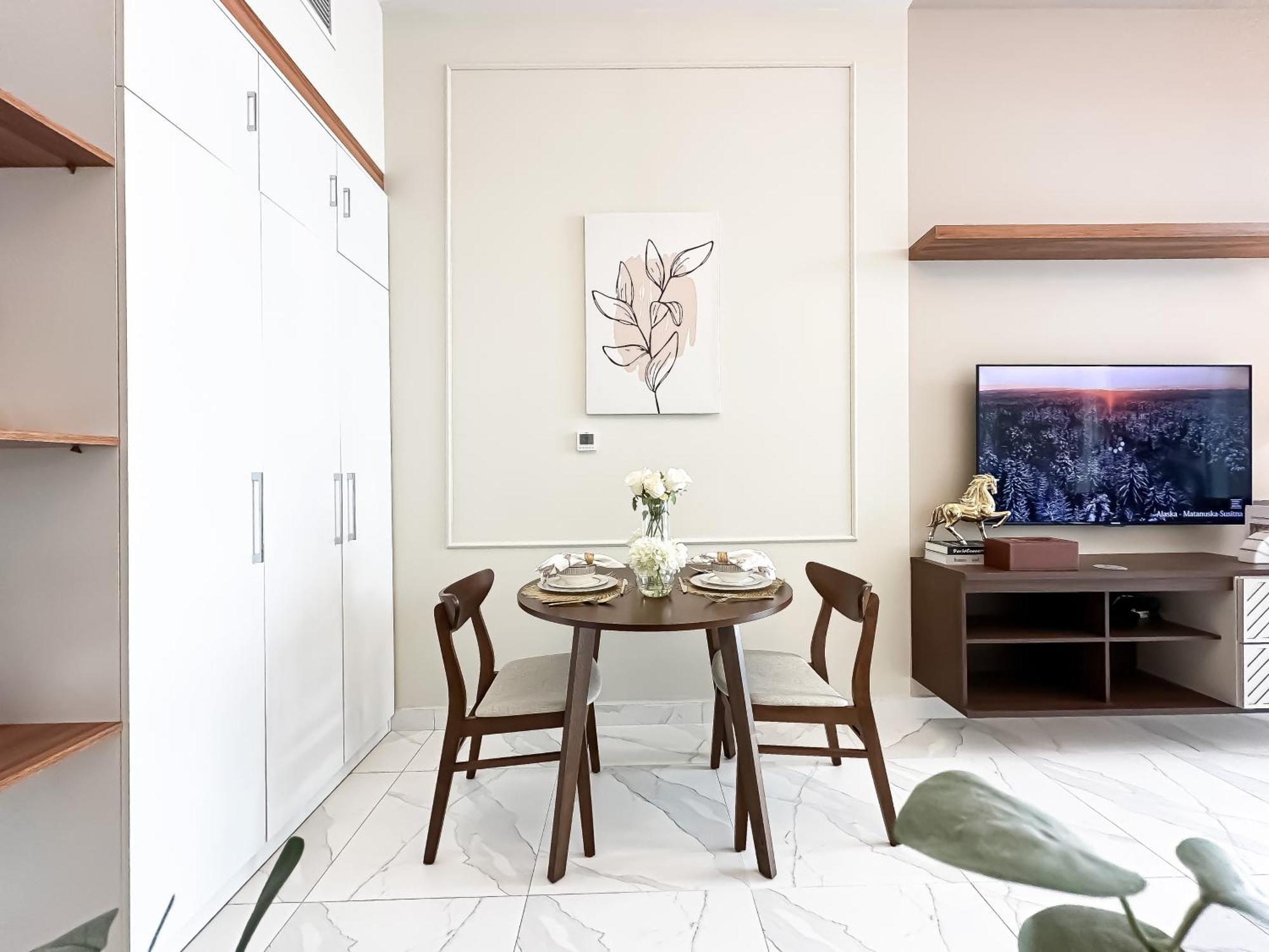 Trophy-amazing Canal Views Lux In Busbay Apartment *