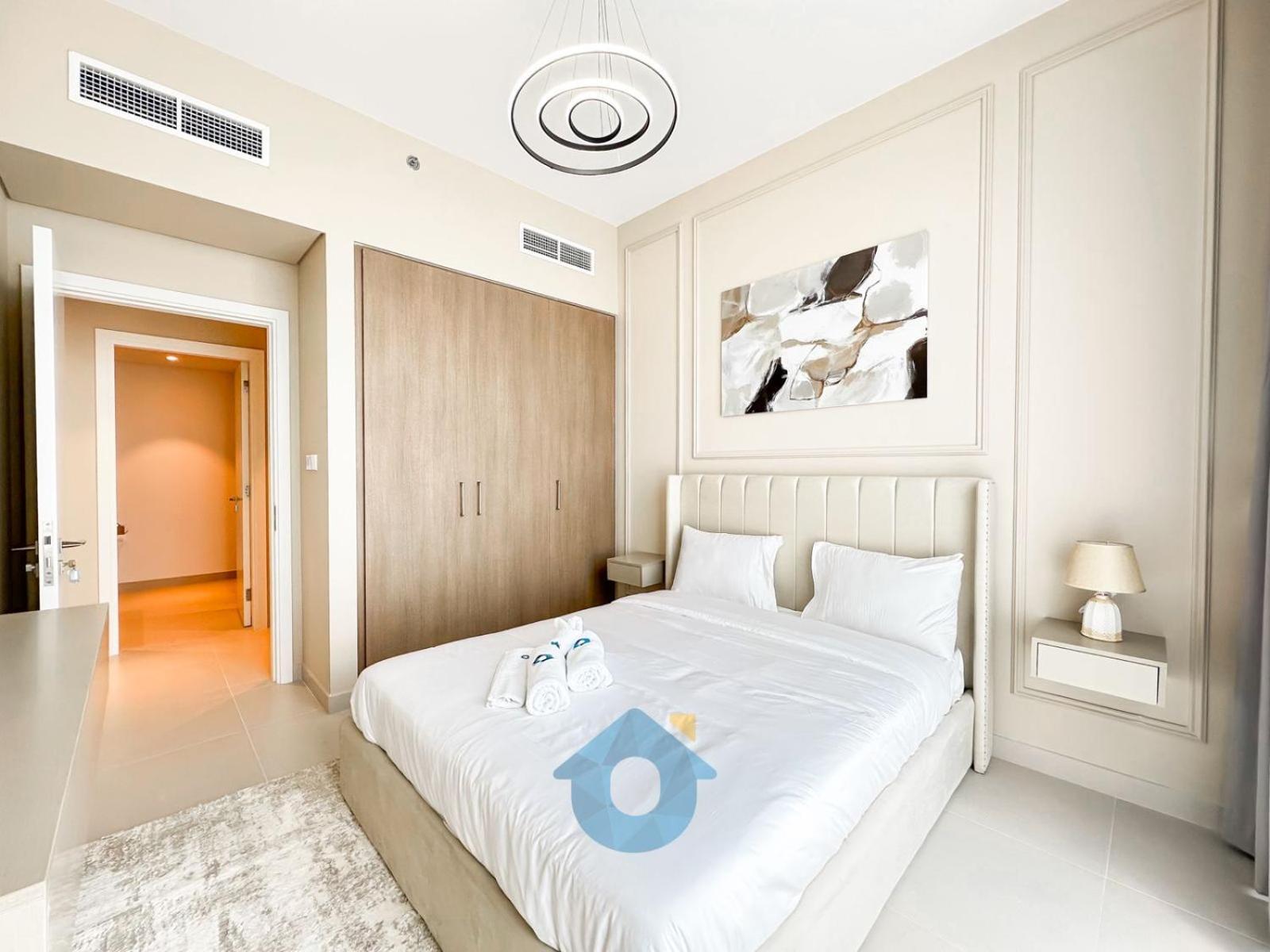 Like - 3810 Elegant 2-bhk With Panoramic Creek Views * Dubai