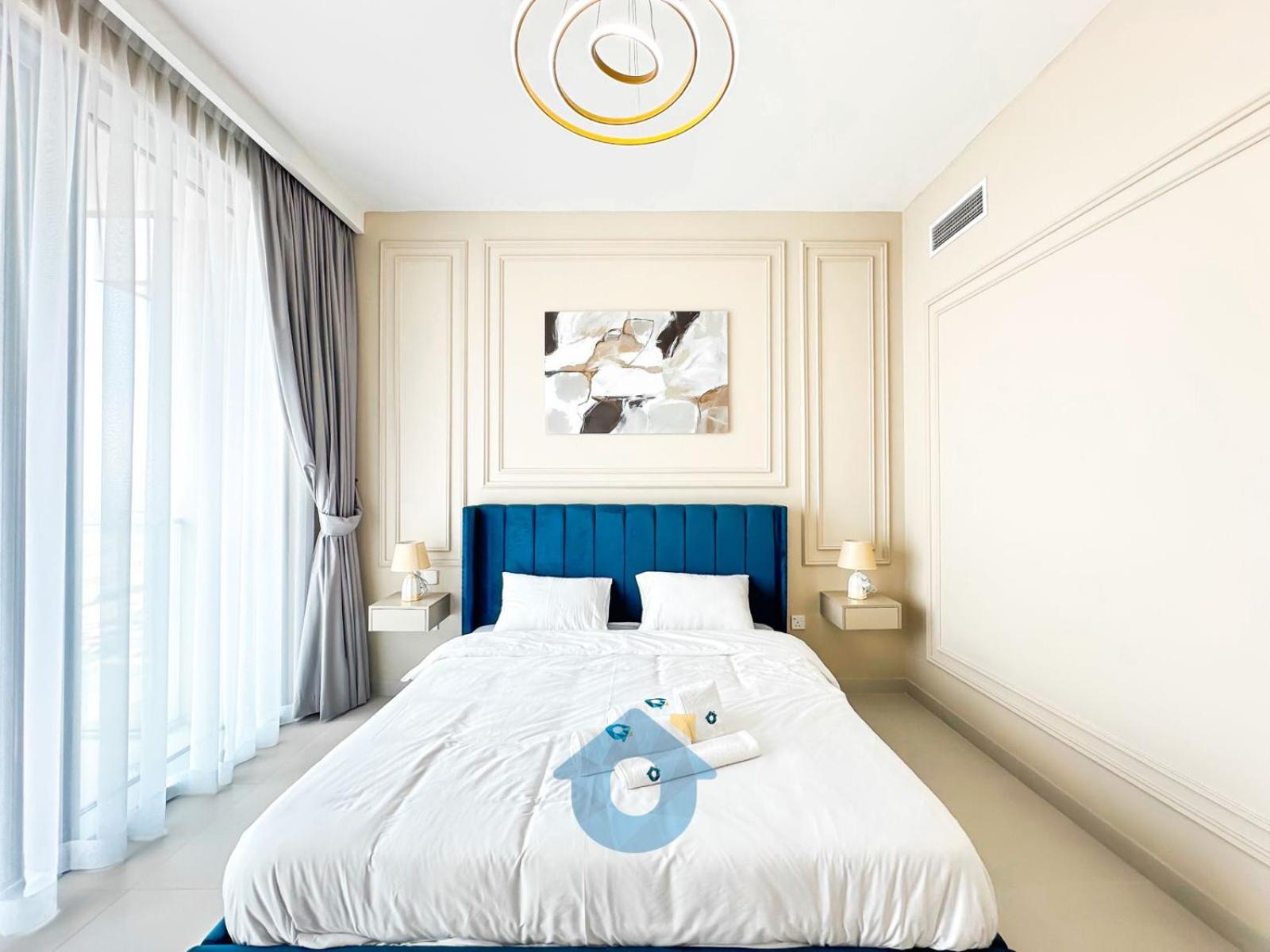 Like - 3810 Elegant 2-bhk With Panoramic Creek Views Dubai