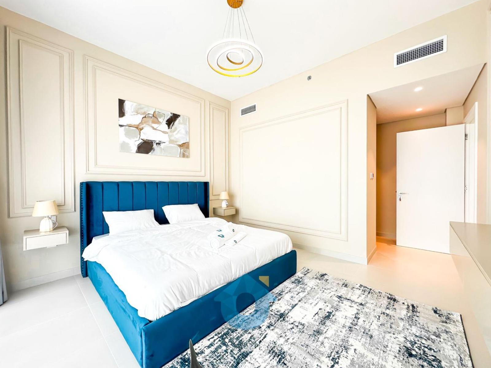 Like - 3810 Elegant 2-bhk With Panoramic Creek Views Apartment Dubai