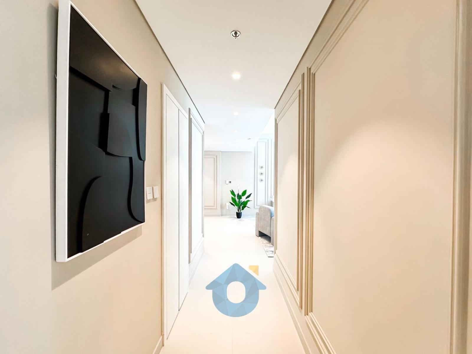 Like - 3810 Elegant 2-bhk With Panoramic Creek Views Apartment Dubai