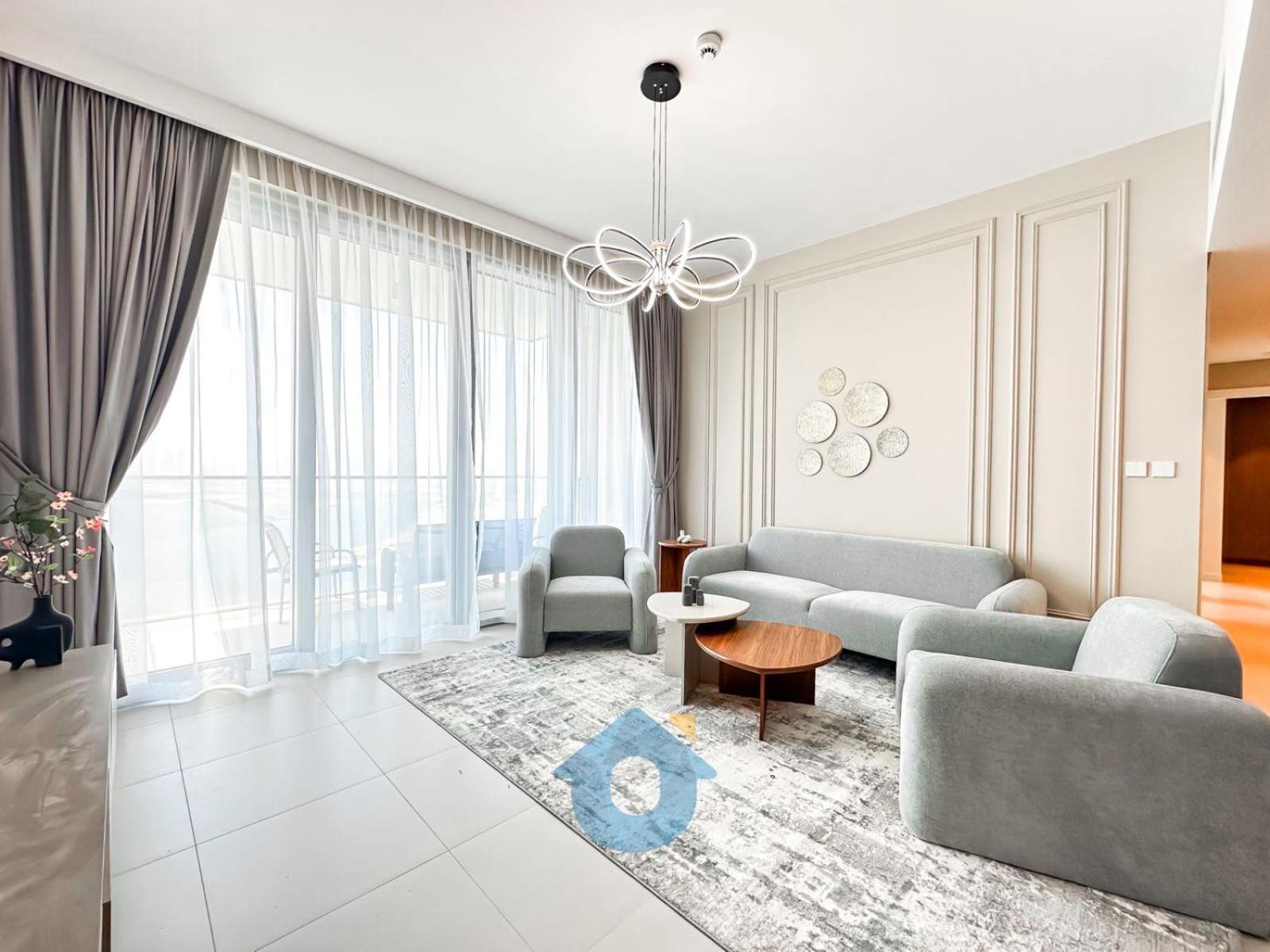 Apartment Like - 3810 Elegant 2-bhk With Panoramic Creek Views