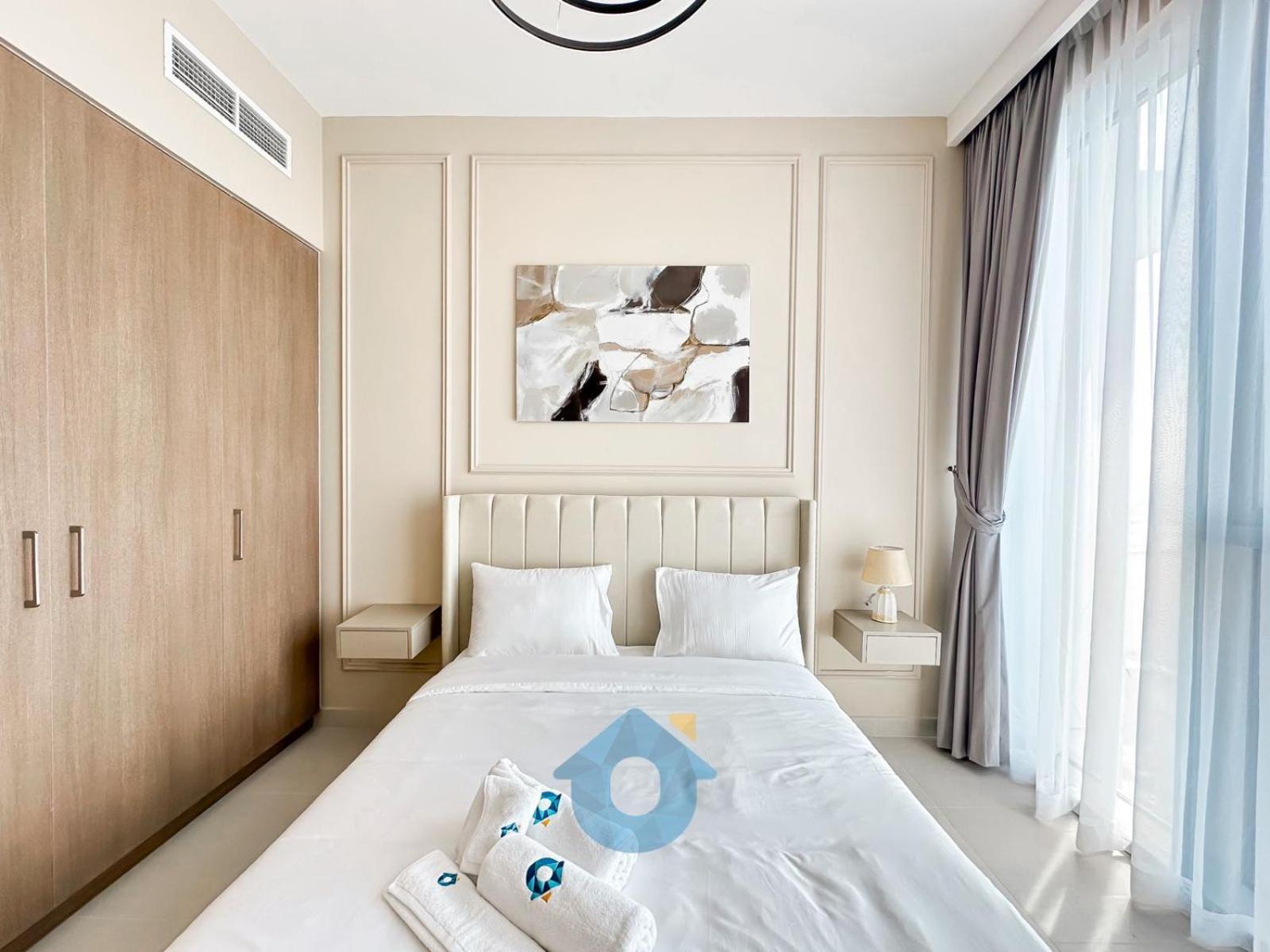 Like - 3810 Elegant 2-bhk With Panoramic Creek Views Apartment *