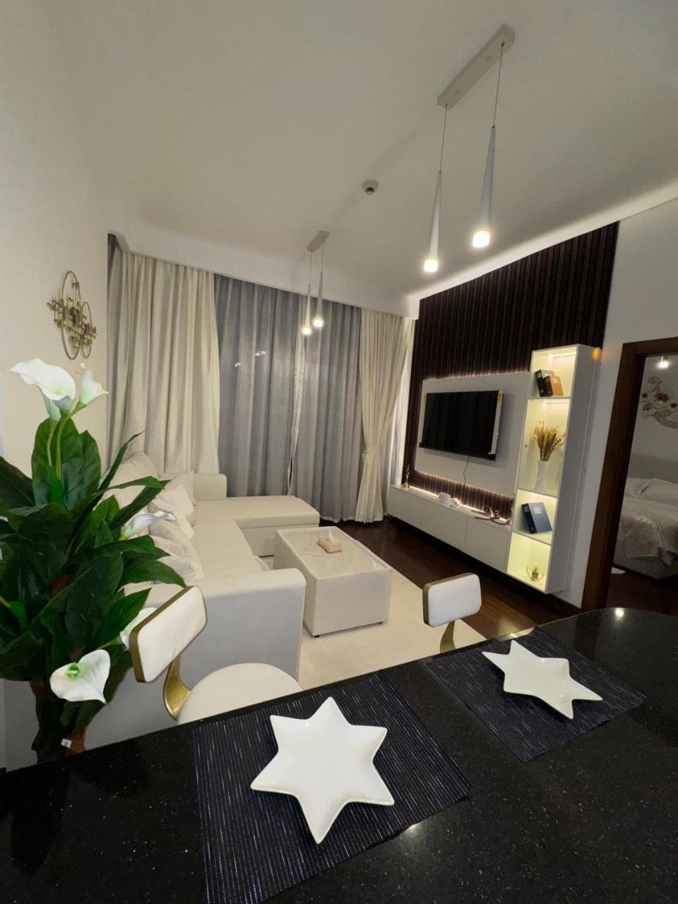 Apartment Brand New In Jvc