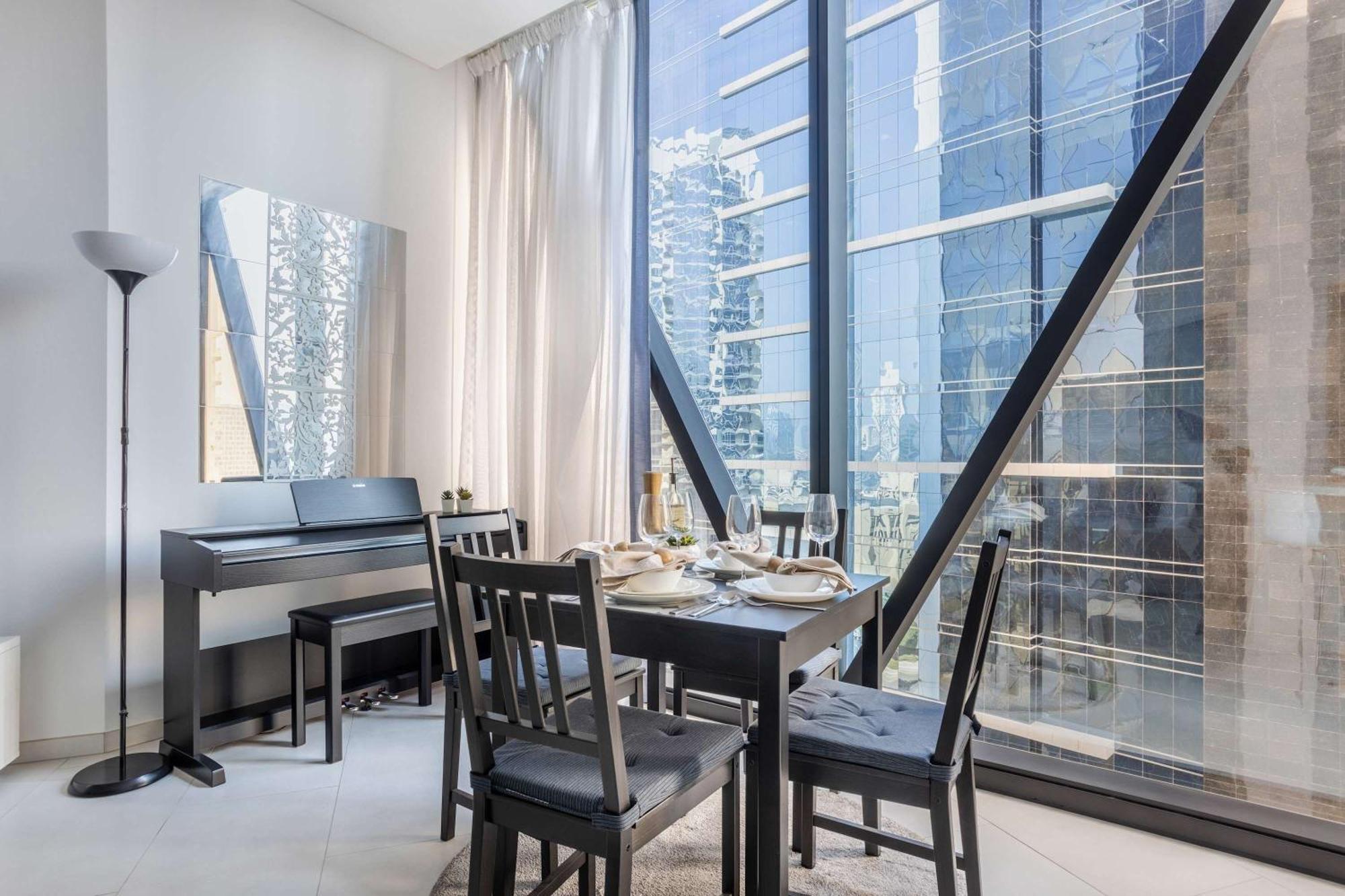 Frank Porter - Marquise Tower Apartment