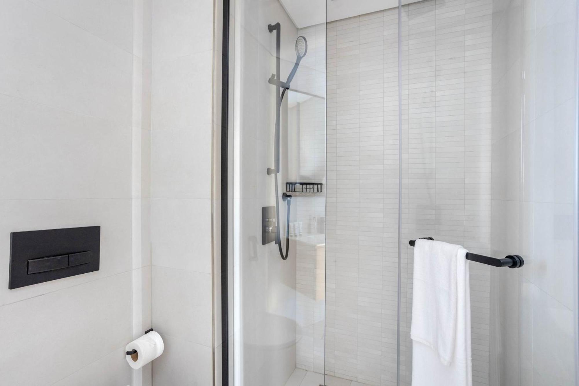 Frank Porter - Marquise Tower Apartment