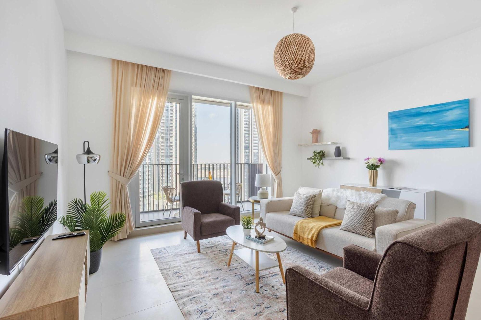 Frank Porter - Creek Horizon T2 Apartment Dubai
