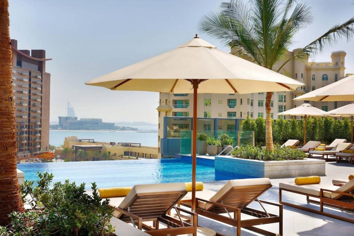 Skyviews Luxury 35th St Regis 5 Stars At Palm Tower Aparthotel