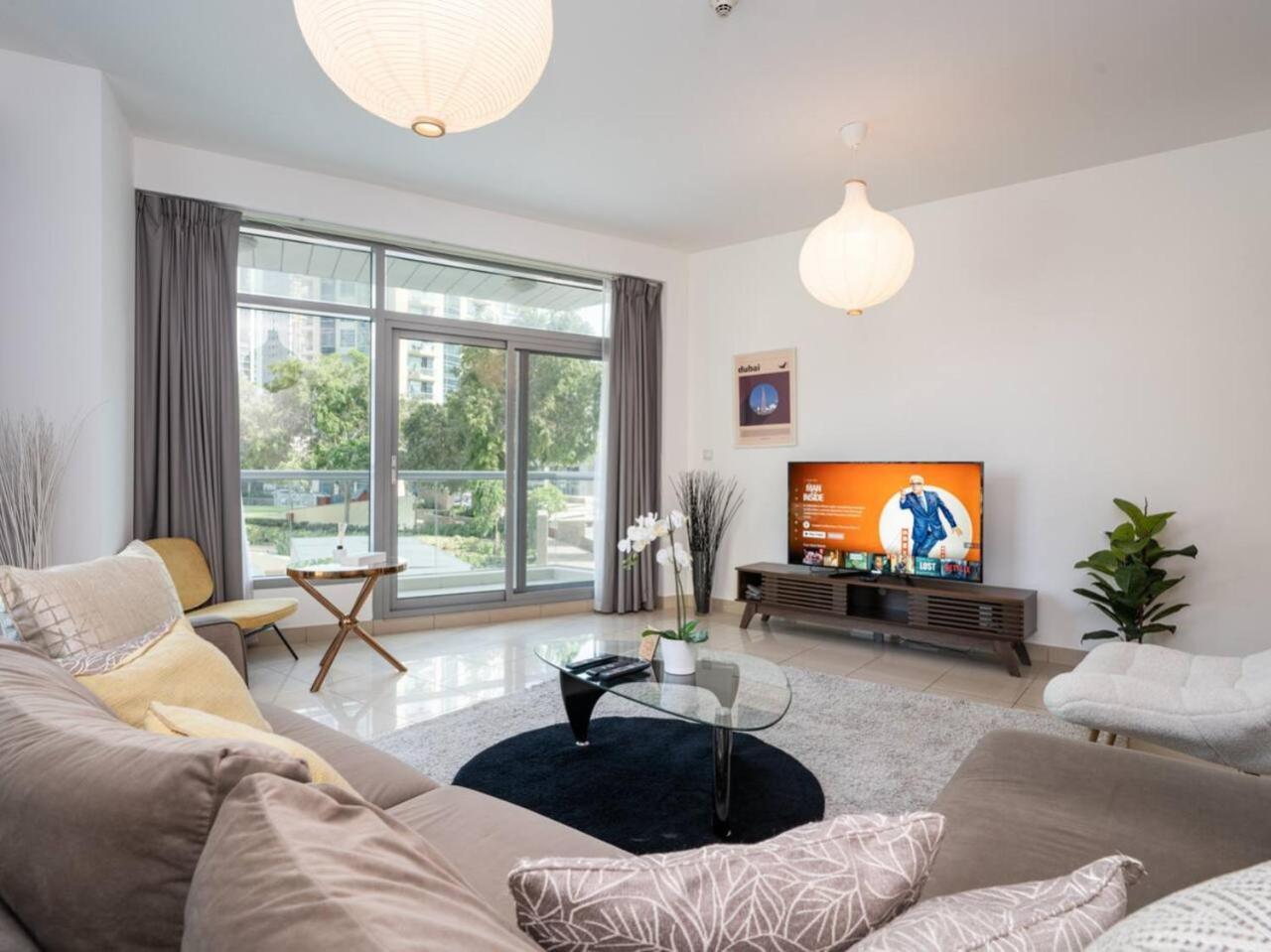 Bright 1-bedroom With Marina Infinity Pool * Dubai