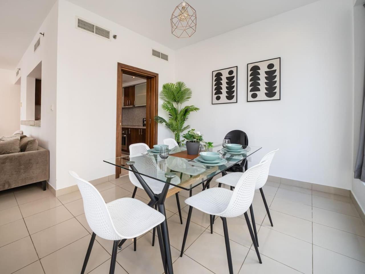 Bright 1-bedroom With Marina Infinity Pool Apartment