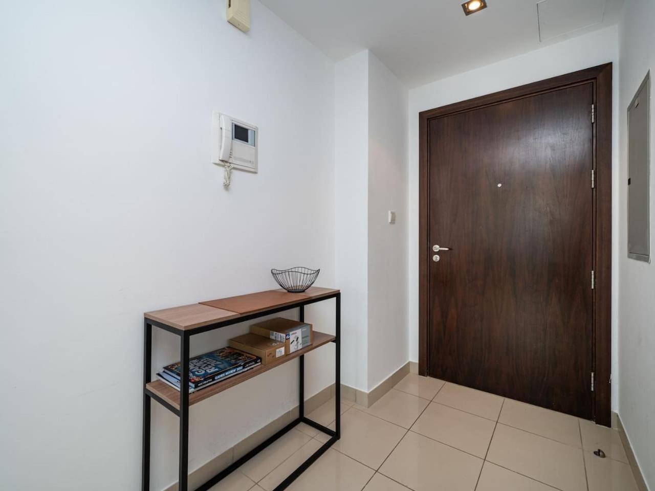 Bright 1-bedroom With Marina Infinity Pool Apartment Dubai