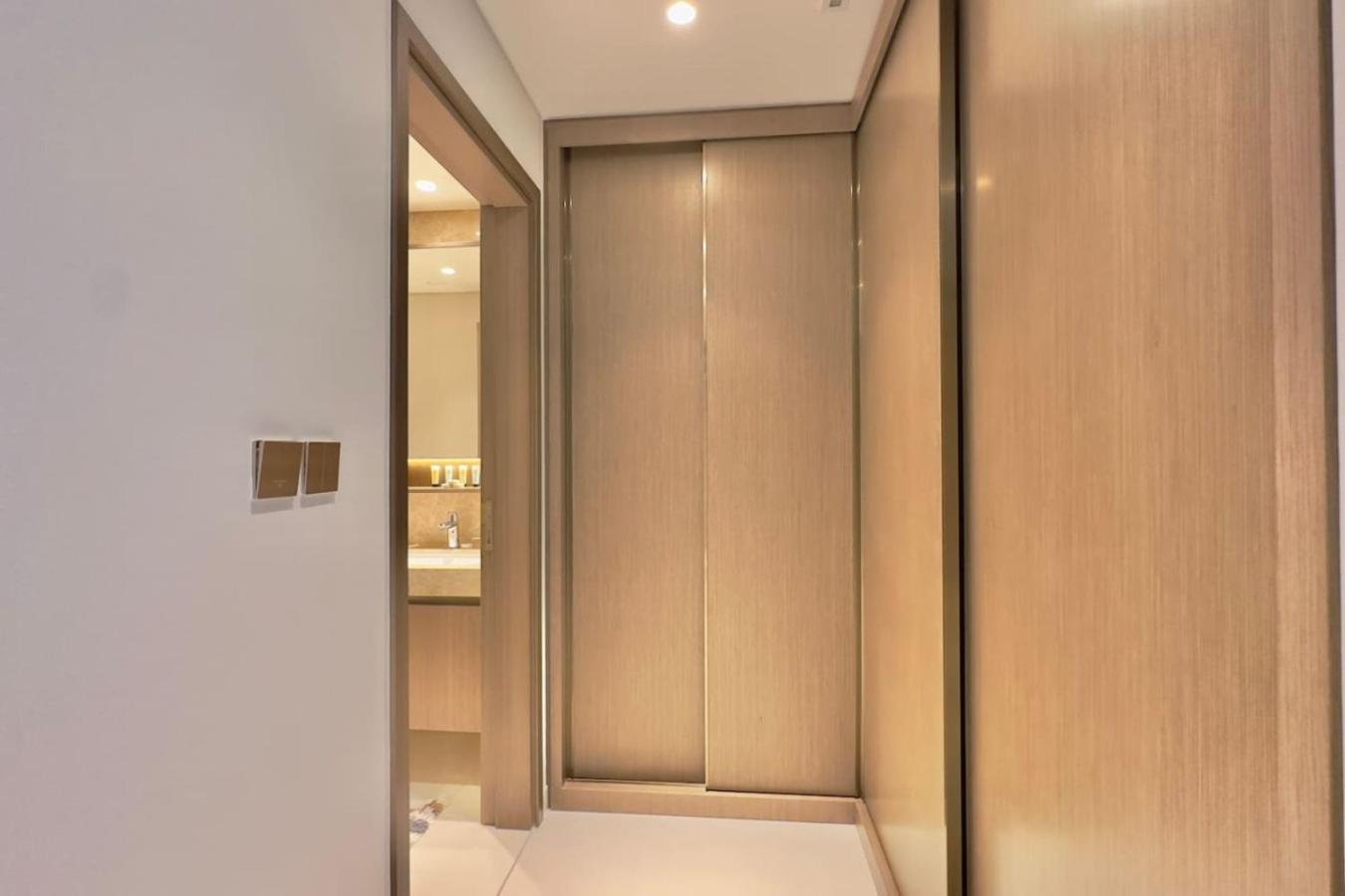 2br Grand Bleu T1 With Palm View Emaar Front By Vibel *