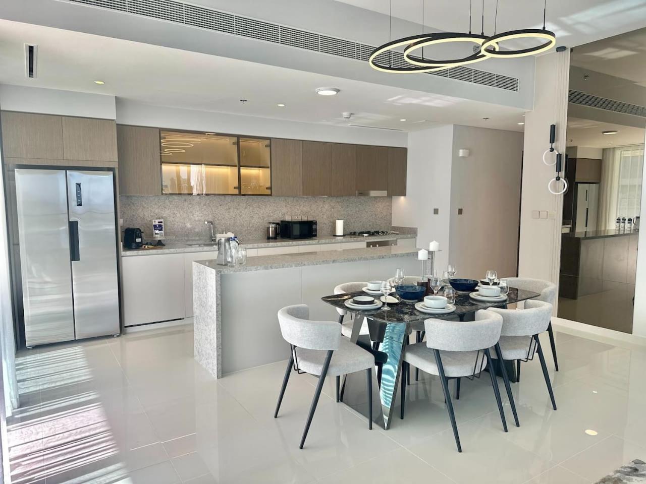 2br Grand Bleu T1 With Palm View Emaar Front By Vibel Apartment