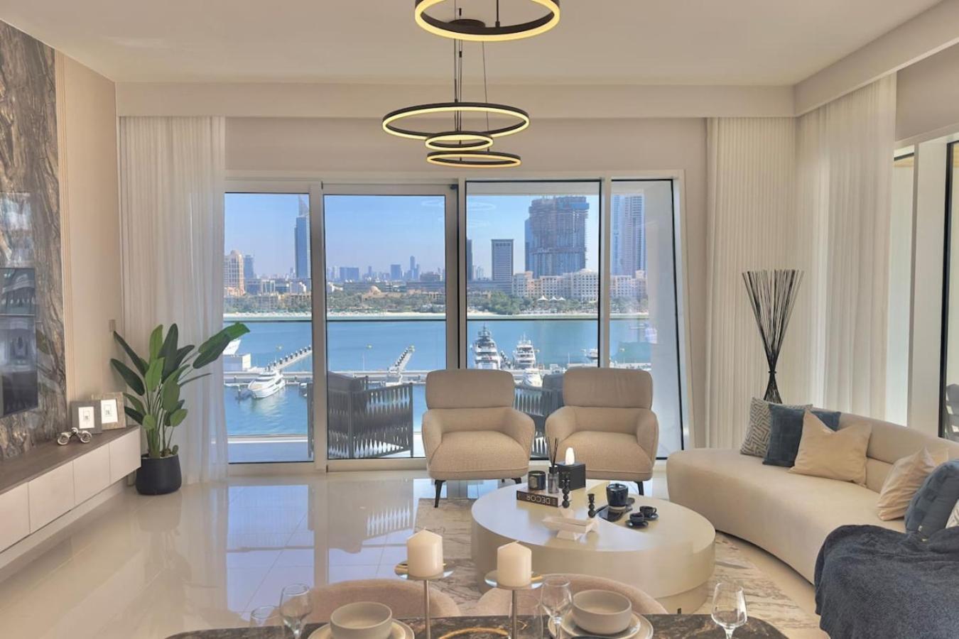 Apartment 2br Grand Bleu T1 With Palm View Emaar Front By Vibel