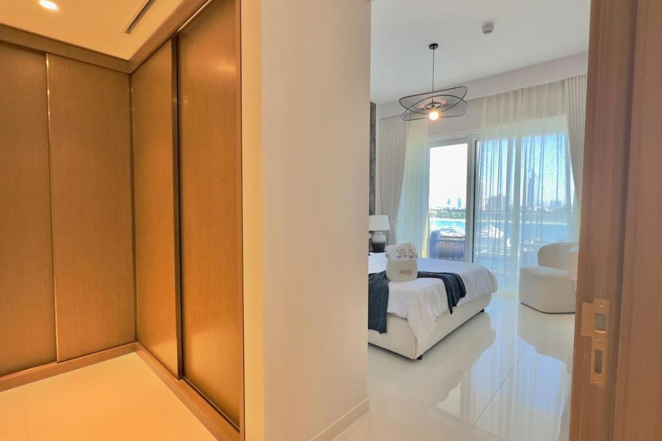 2br Grand Bleu T1 With Palm View Emaar Front By Vibel Apartment