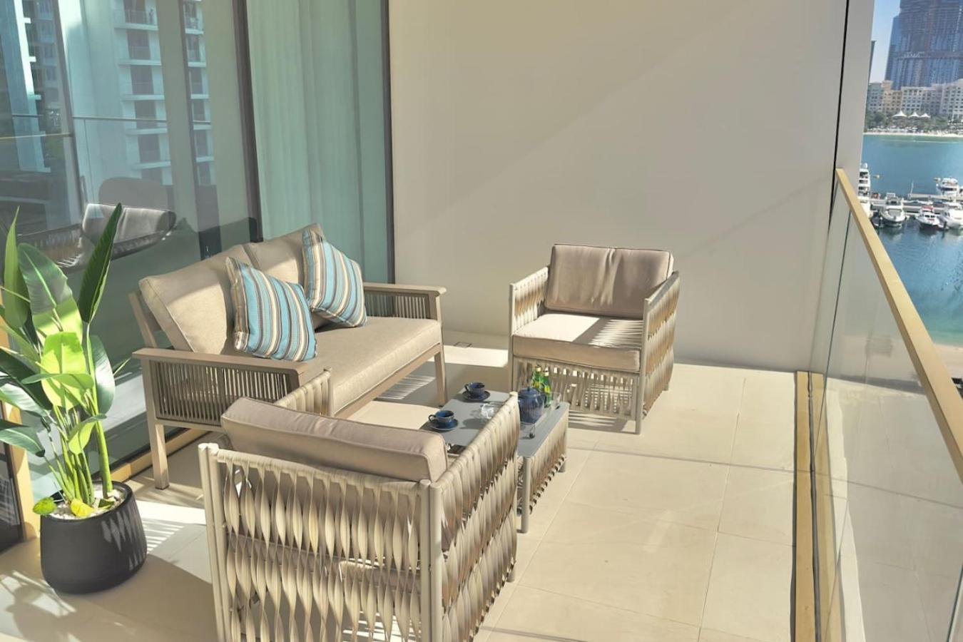 2br Grand Bleu T1 With Palm View Emaar Front By Vibel Dubai