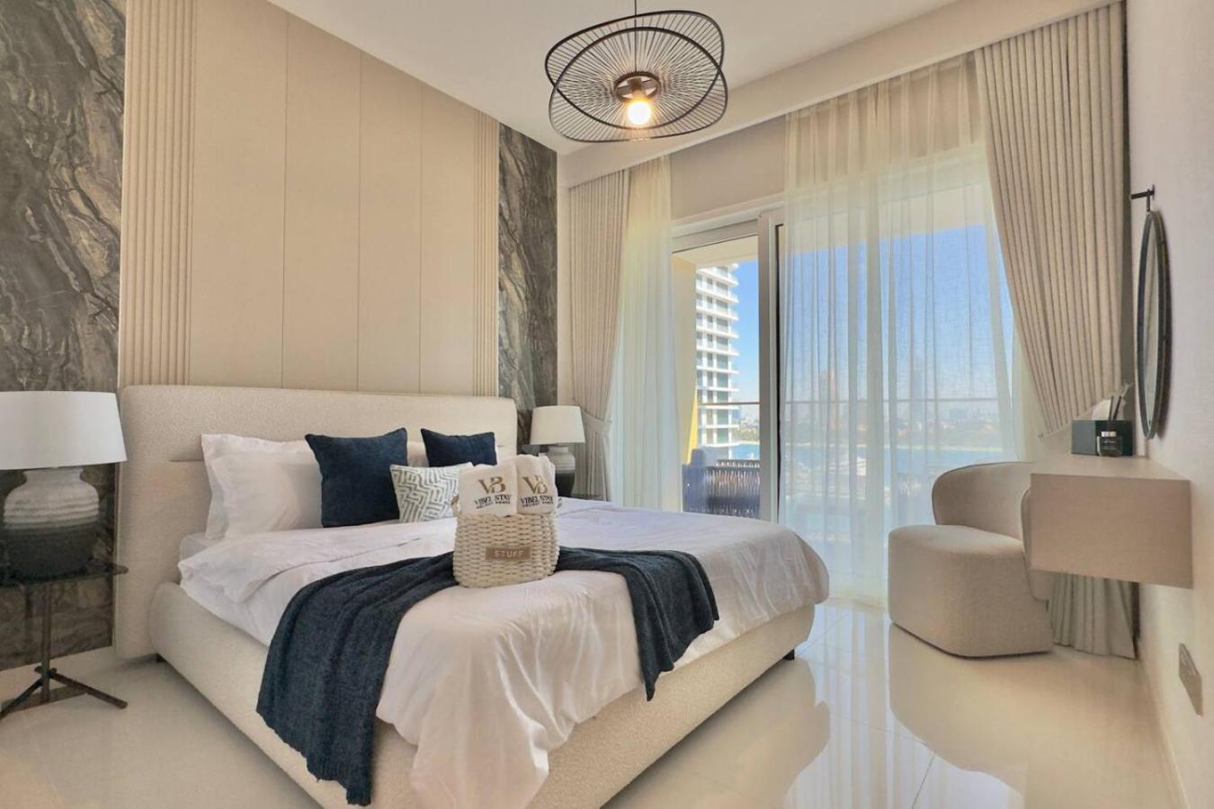 2br Grand Bleu T1 With Palm View Emaar Front By Vibel Apartment Dubai