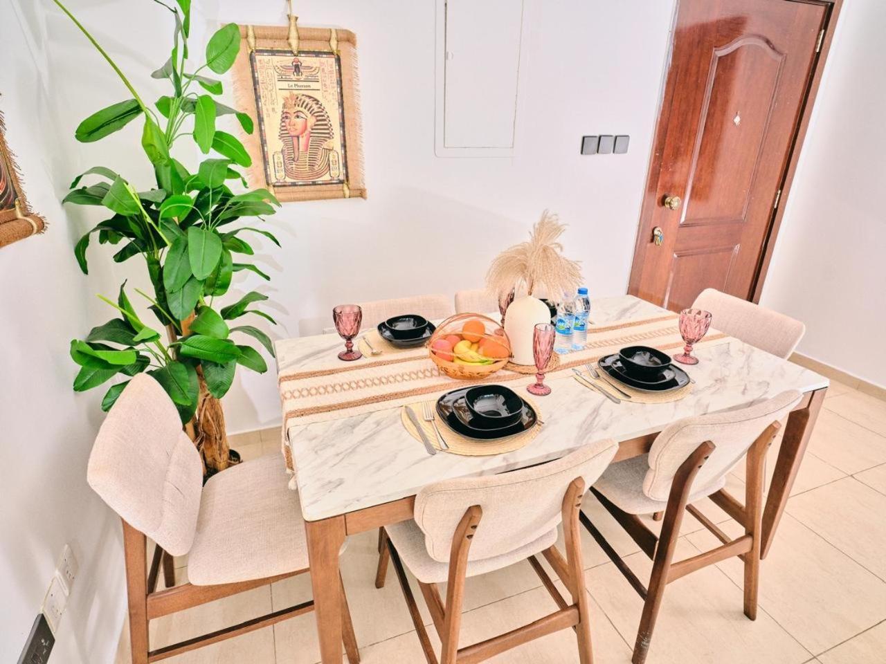 Wonderful Two Bed With Full Marina View