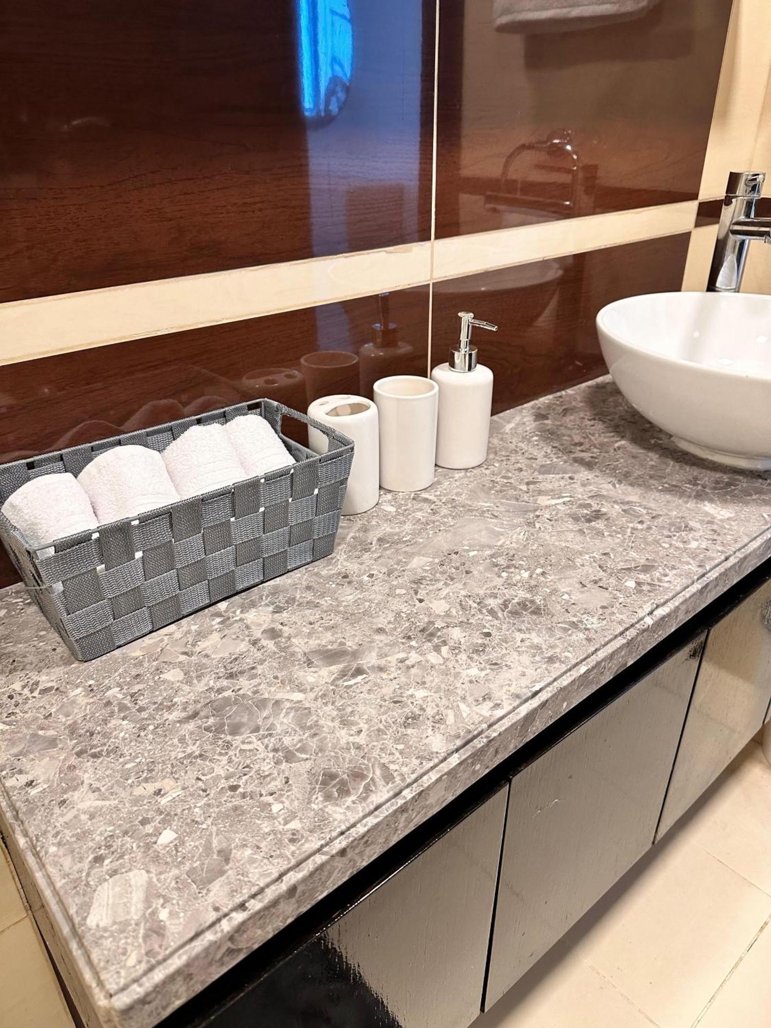 Wonderful Two Bed With Full Marina View Apartamento Dubai