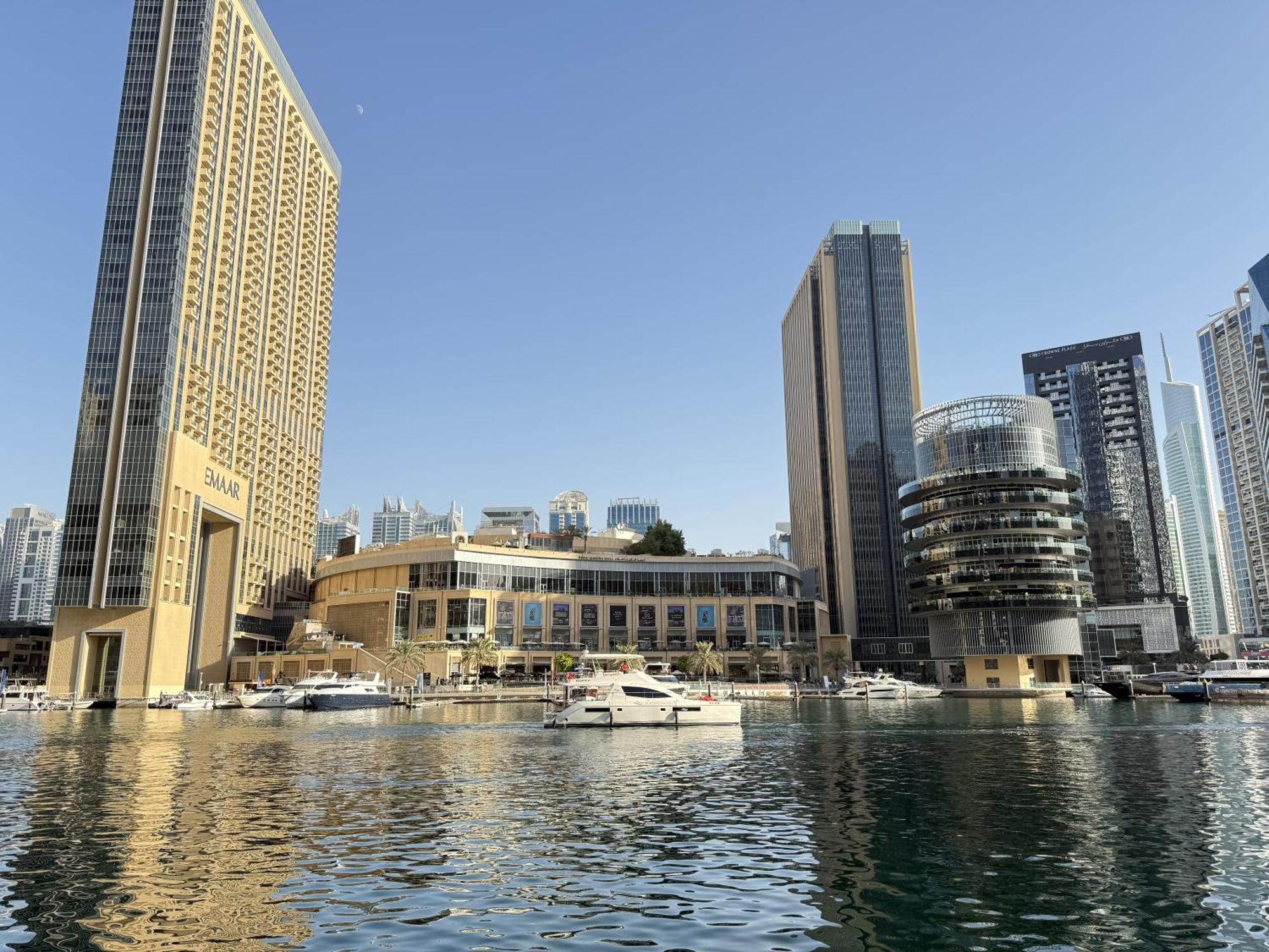 Ultimate / 2 Beds / Marina Views / Location In The Heart Of Marina / Perfect Vacation Dubai