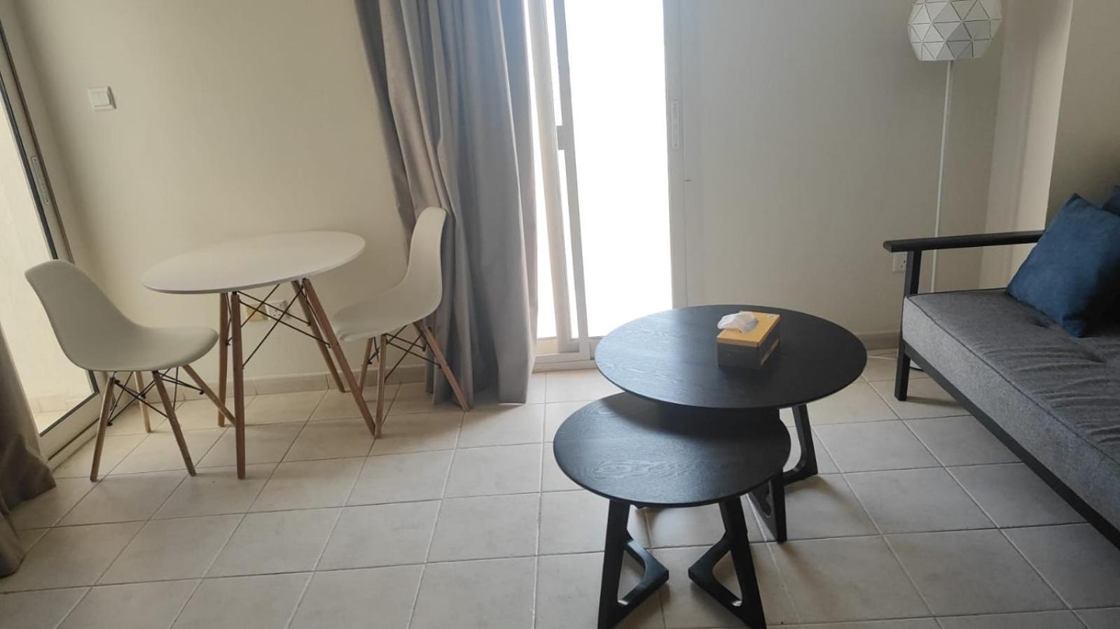 Aparthotel Esaw *