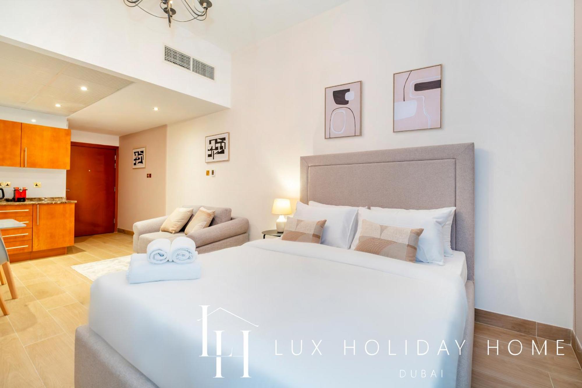 Lux The Marina View 2 Apartment