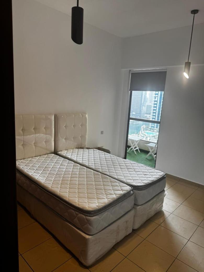 Guest house Twin Bed-room Sadaf Community Near Tram