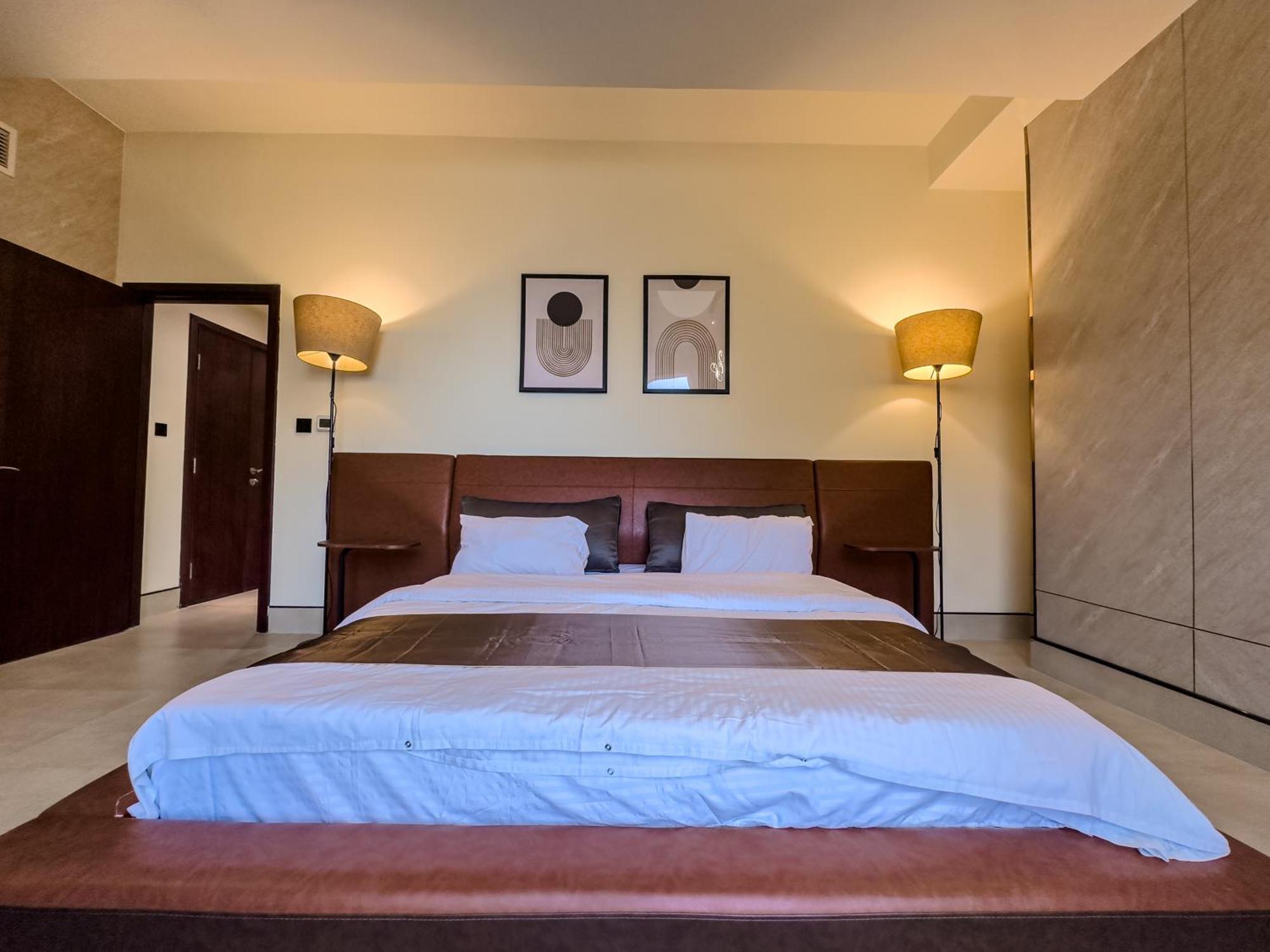 Chic 2br Beachfront At Amwaj 4 Apartment *