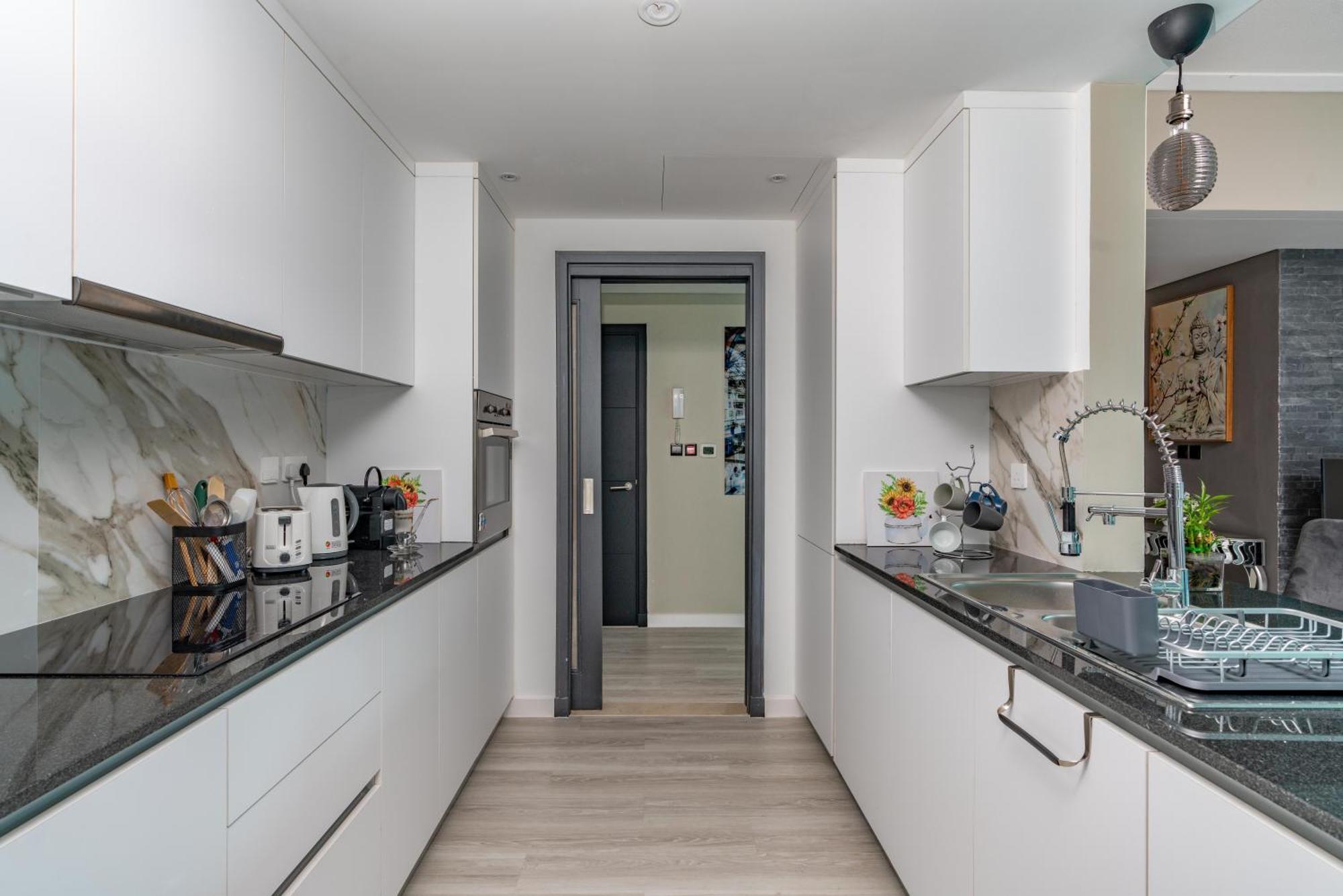 White Sage Spacious 1br At Marina Promenade Apartment Dubai