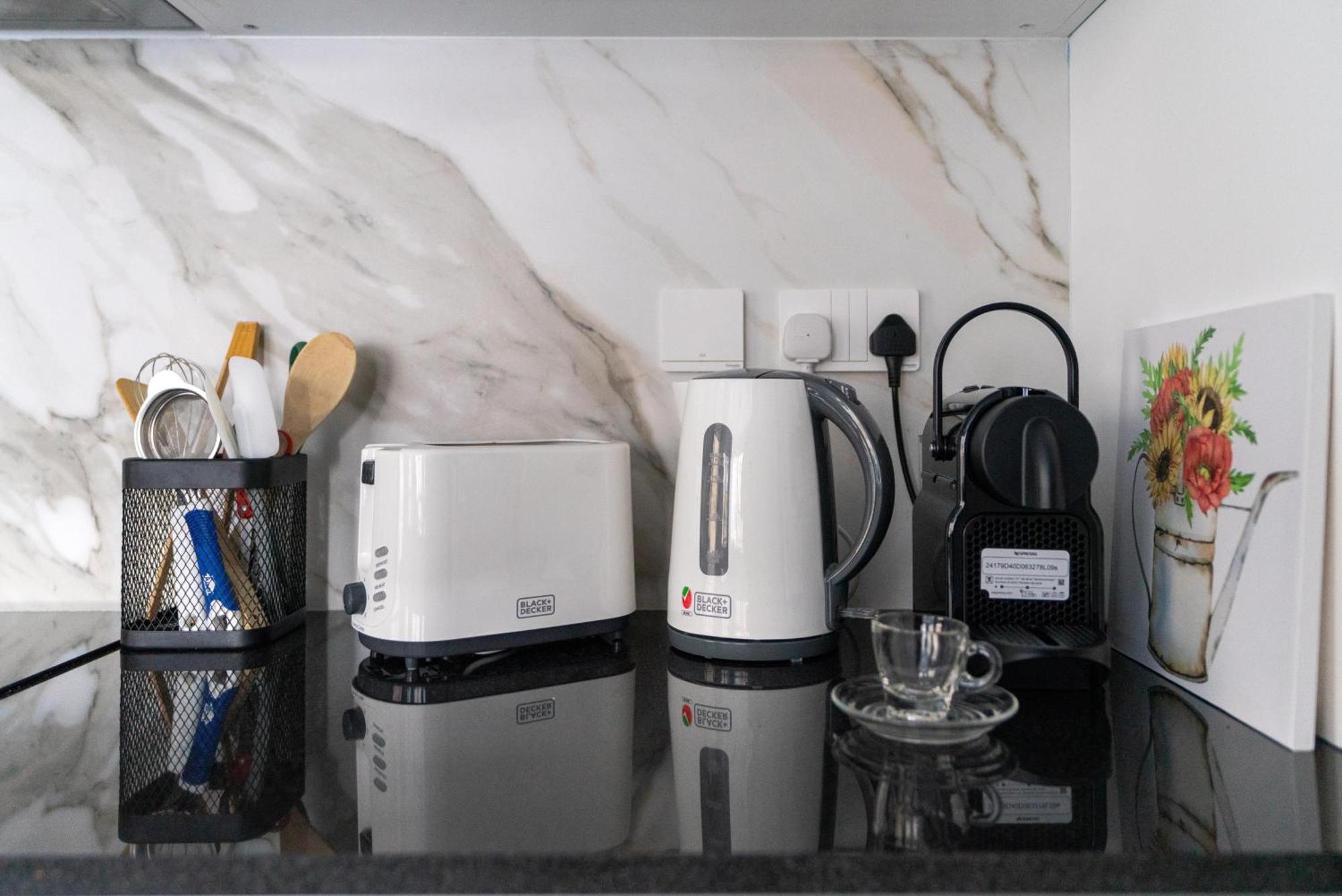 White Sage Spacious 1br At Marina Promenade Daire *