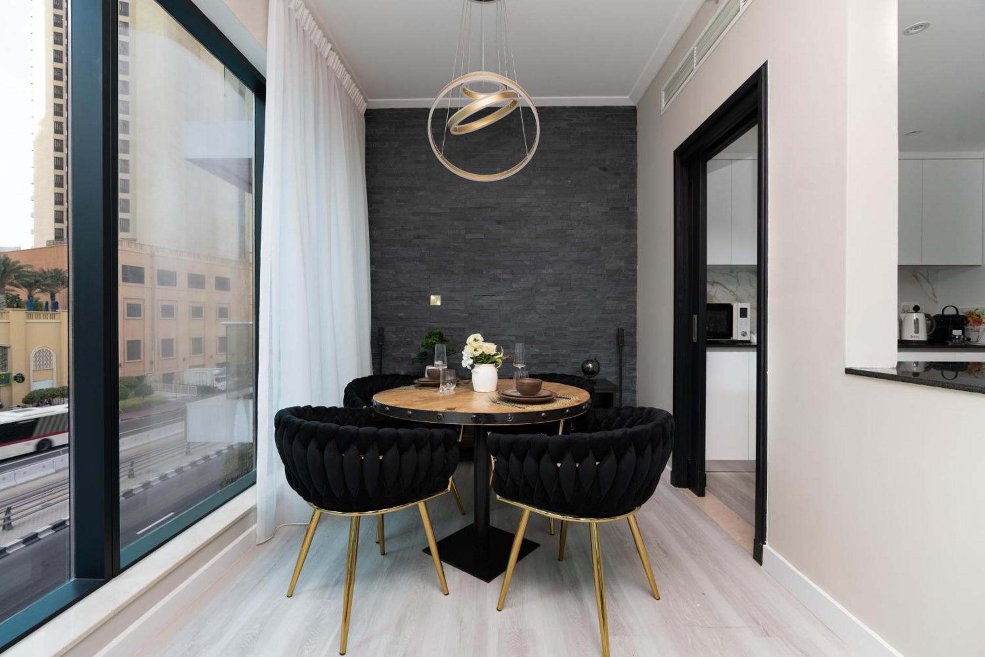 White Sage Spacious 1br At Marina Promenade Daire