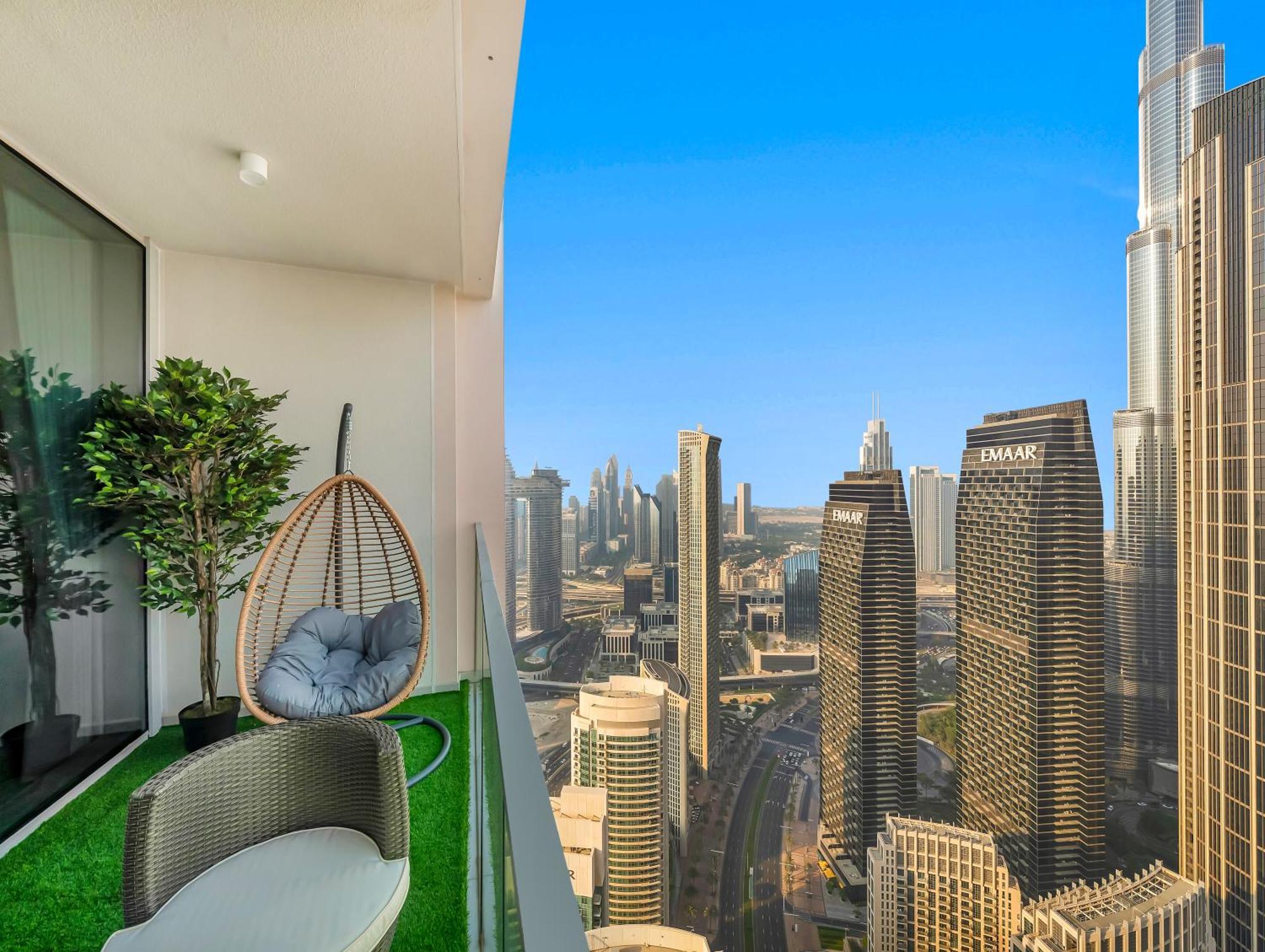 New! Panoramic Downtown & Fountain Views From High Floors Apartment Dubai