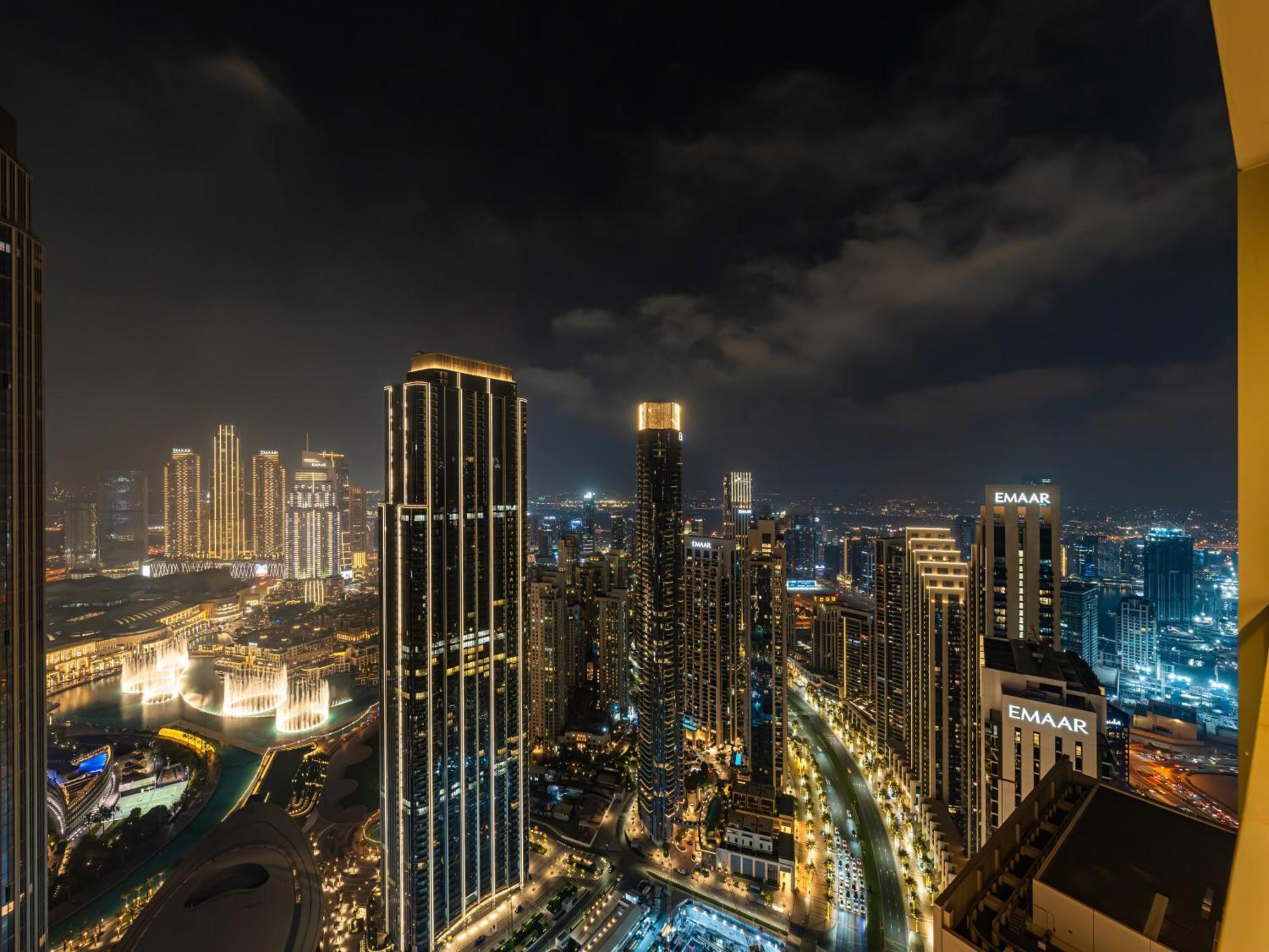 New! Panoramic Downtown & Fountain Views From High Floors Apartment