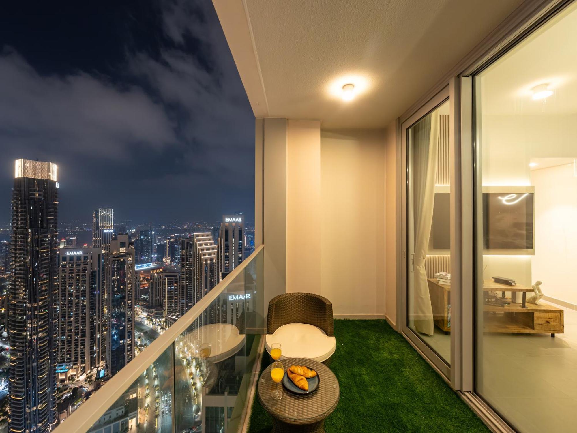 Apartment New! Panoramic Downtown & Fountain Views From High Floors Dubai